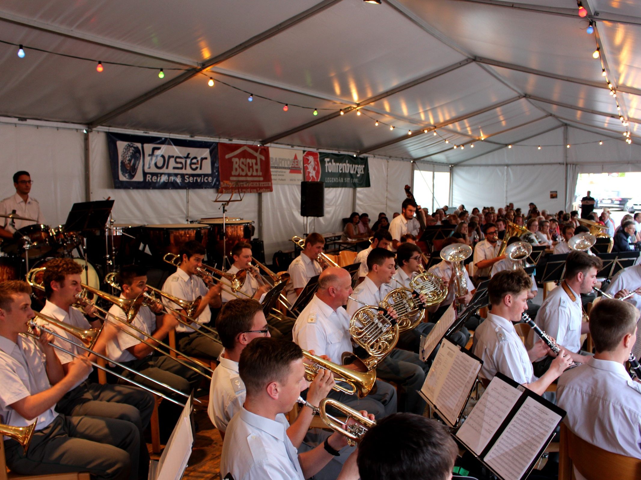 Blasmusik vom Feinsten mit der Militärmusik Vorarlberg beim „Sommerkonzert 2021“ in der Open-Air-Arena im Lochauer Schulhof, natürlich mit „3G-Nachweis – geimpft, getestet oder genesen“.