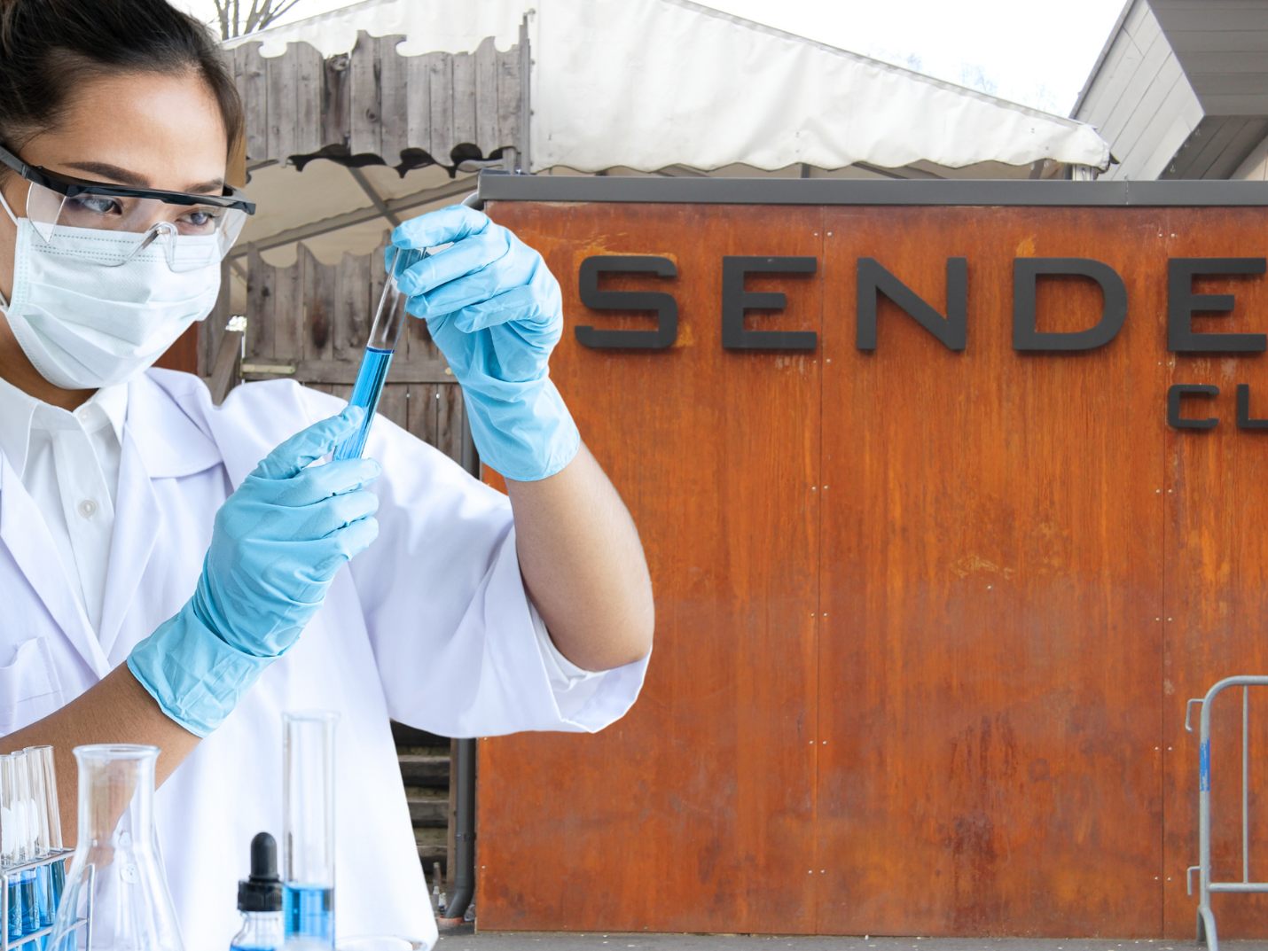 Es wird von 370 Kontaktpersonen ausgegangen.