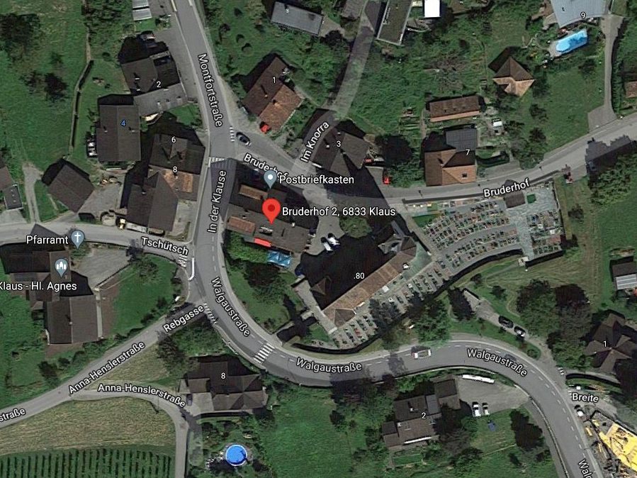Der Unfall ereignete sich beim Gasthaus Adler in Klaus.