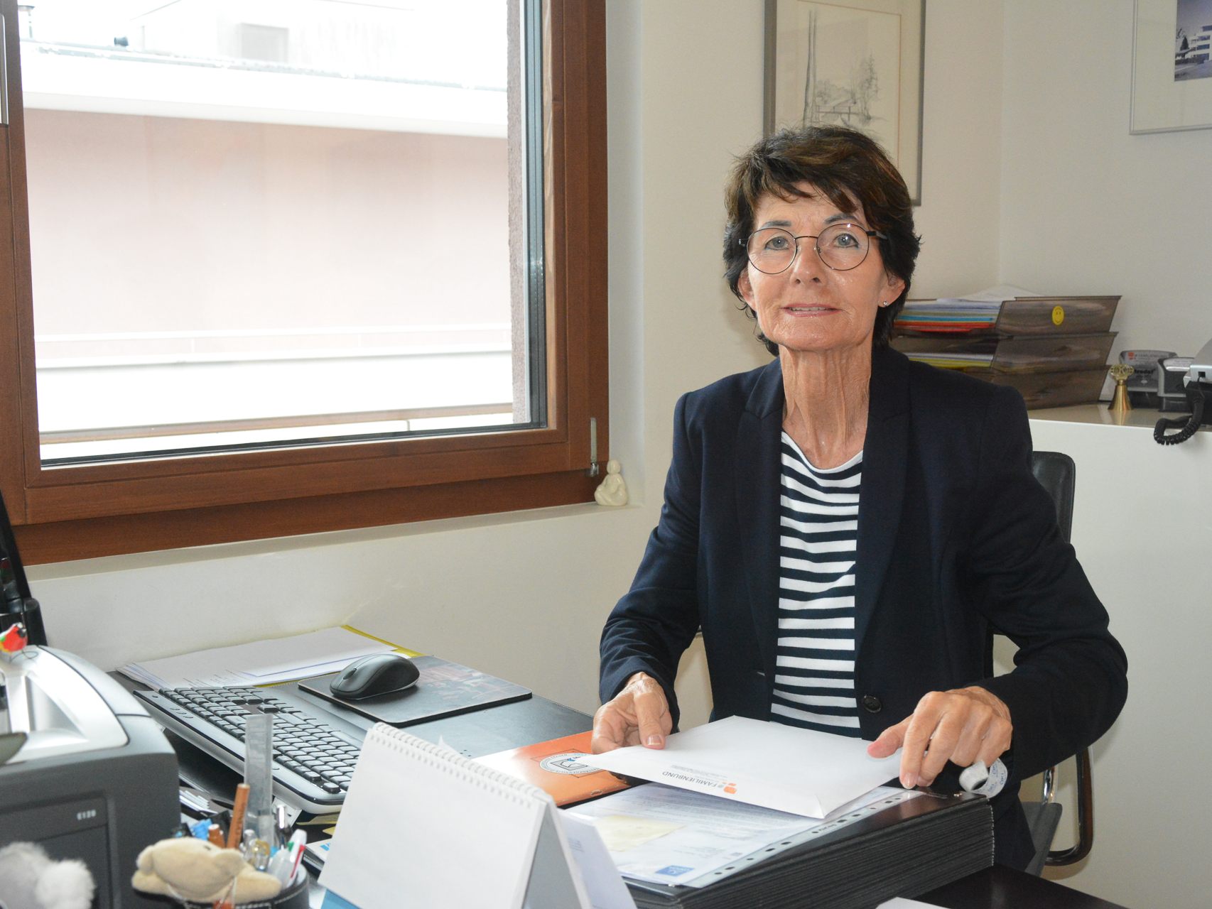 Inge Sulzer setzt sich mit der Notfallhilfe mit viel Herzblut für bedürftige Mitmenschen ein. Inge Sulzer setzt sich mit der Notfallhilfe mit viel Herzblut für bedürftige Mitmenschen ein.