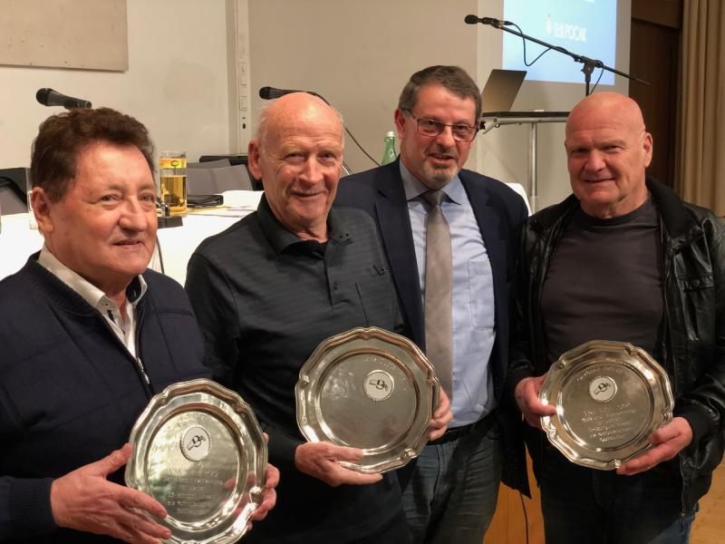 Edmund Pocak (l.) ist im Alter von 74 Jahren gestorben. Edmund Pocak (l.) ist im Alter von 74 Jahren gestorben.