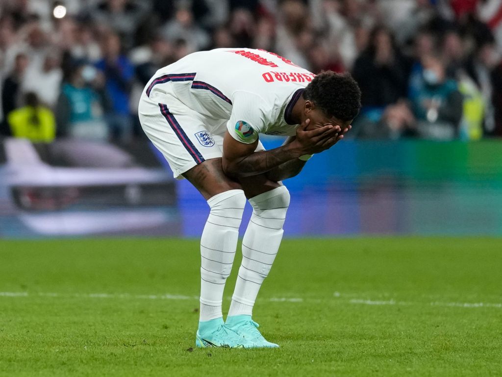 EM: Rassismus nach verschossenen Elfmetern - Fußball-EM ...