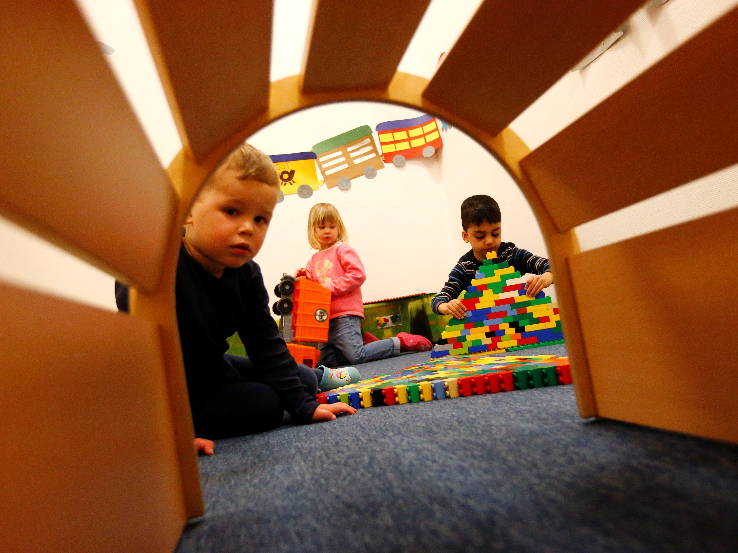Kinder sind im Durchschnitt nach sechs Tagen wieder gesund. Kinder sind im Durchschnitt nach sechs Tagen wieder gesund.