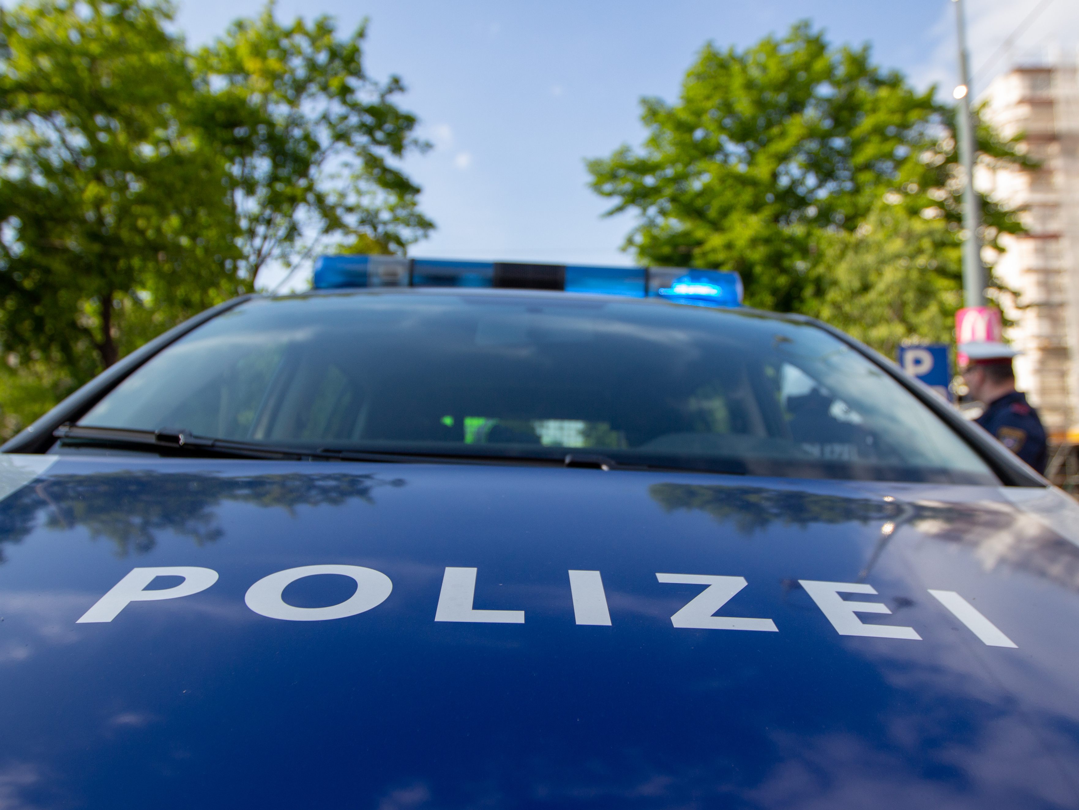 Ein Betrunkener beging in Niederösterreich Fahrerflucht.