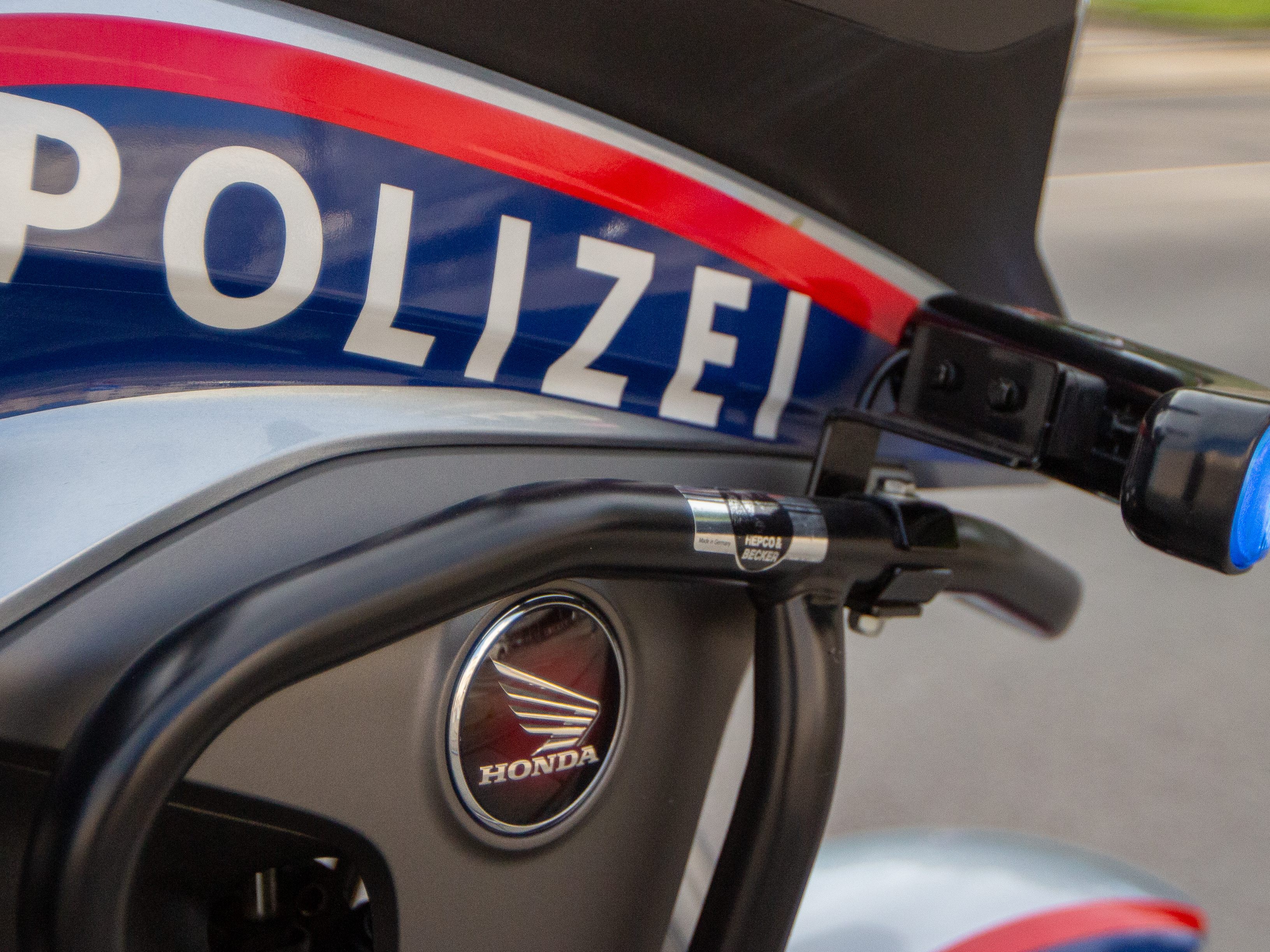 Die Polizei informierte über einen Unfall eines Geisterfahrers in Niederösterreich.