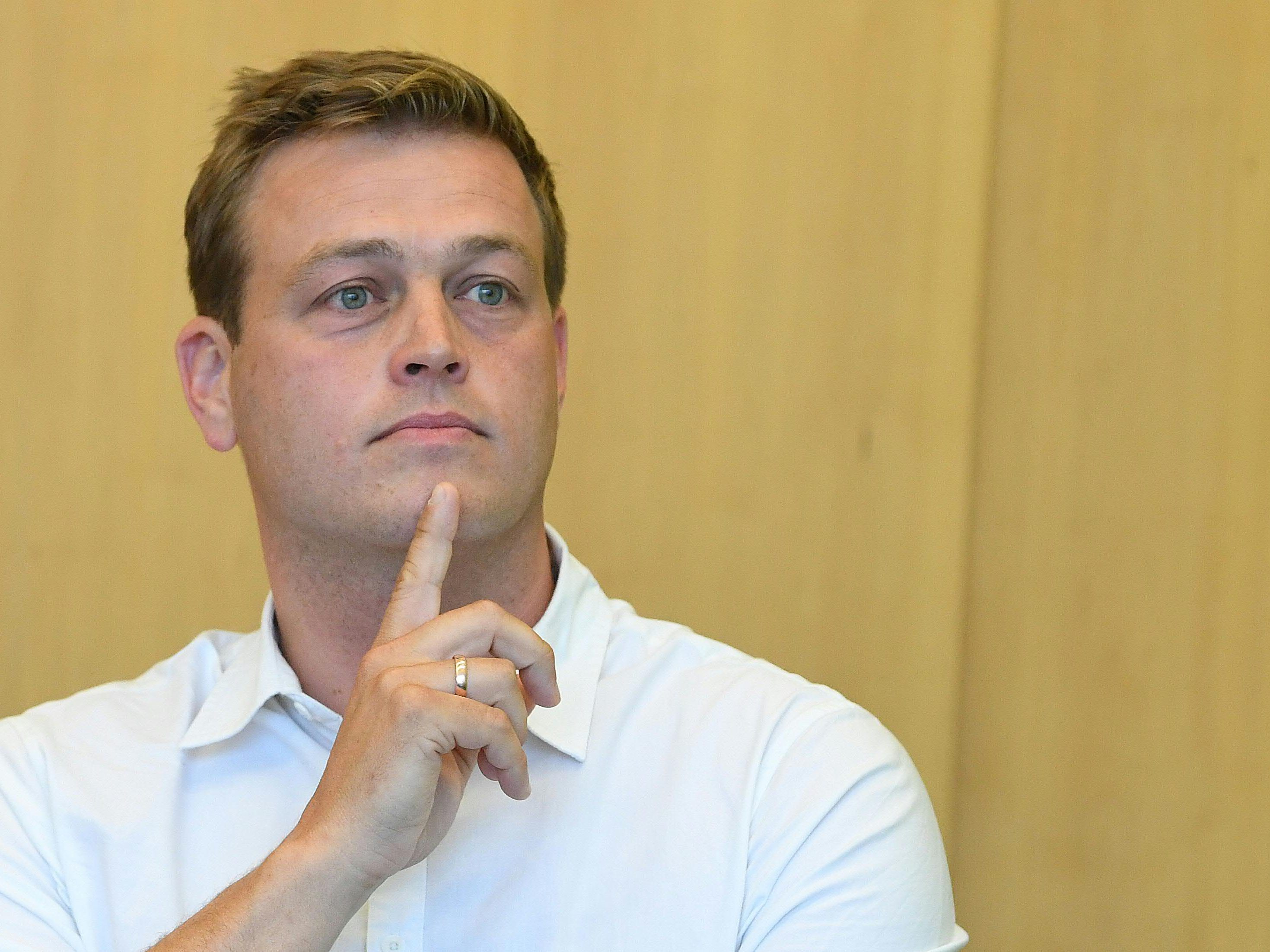 Der Grünen-Spitzenkandidat heißt Stefan Kaineder. Der Grünen-Spitzenkandidat heißt Stefan Kaineder.