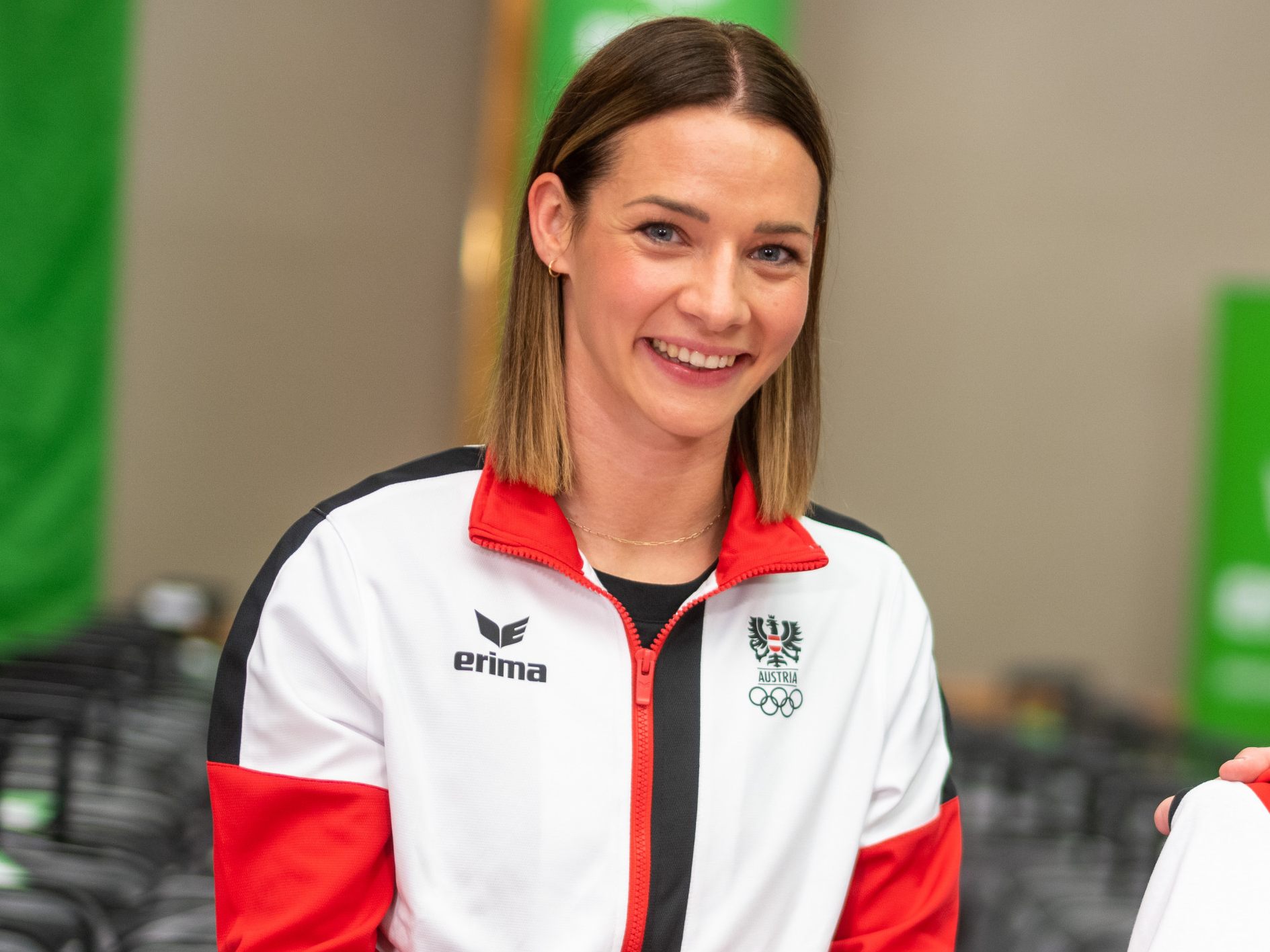 Bettina Plank (Karate) und Michaela Polleres (Judo)