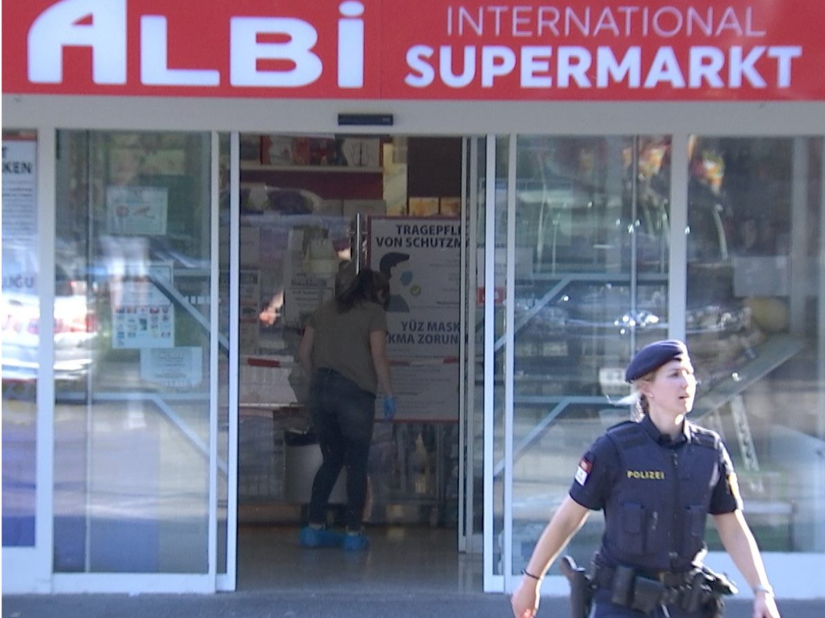 Das Landeskriminalamt bittet weiterhin um Hinweise. Das Landeskriminalamt bittet weiterhin um Hinweise.