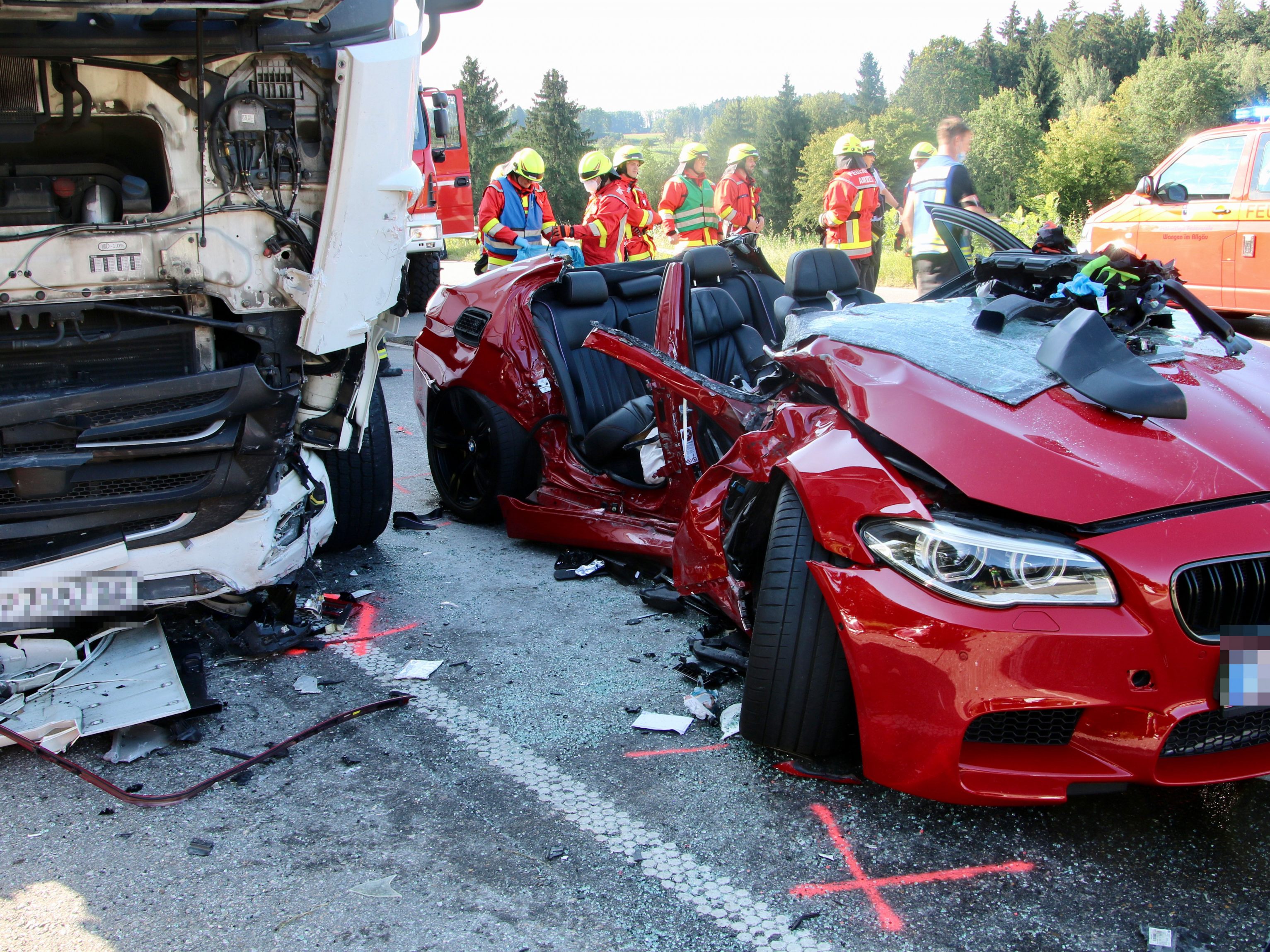 Bei einem Unfall in Deutschland wurden zwei Vorarlberger getötet.