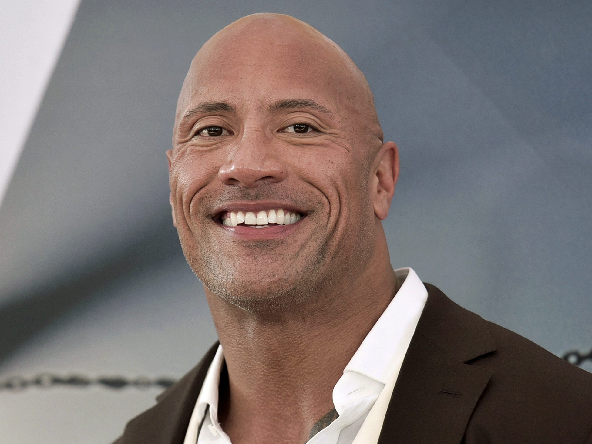 Dwayne Johnson steht dreimal täglich unter der Dusche.
