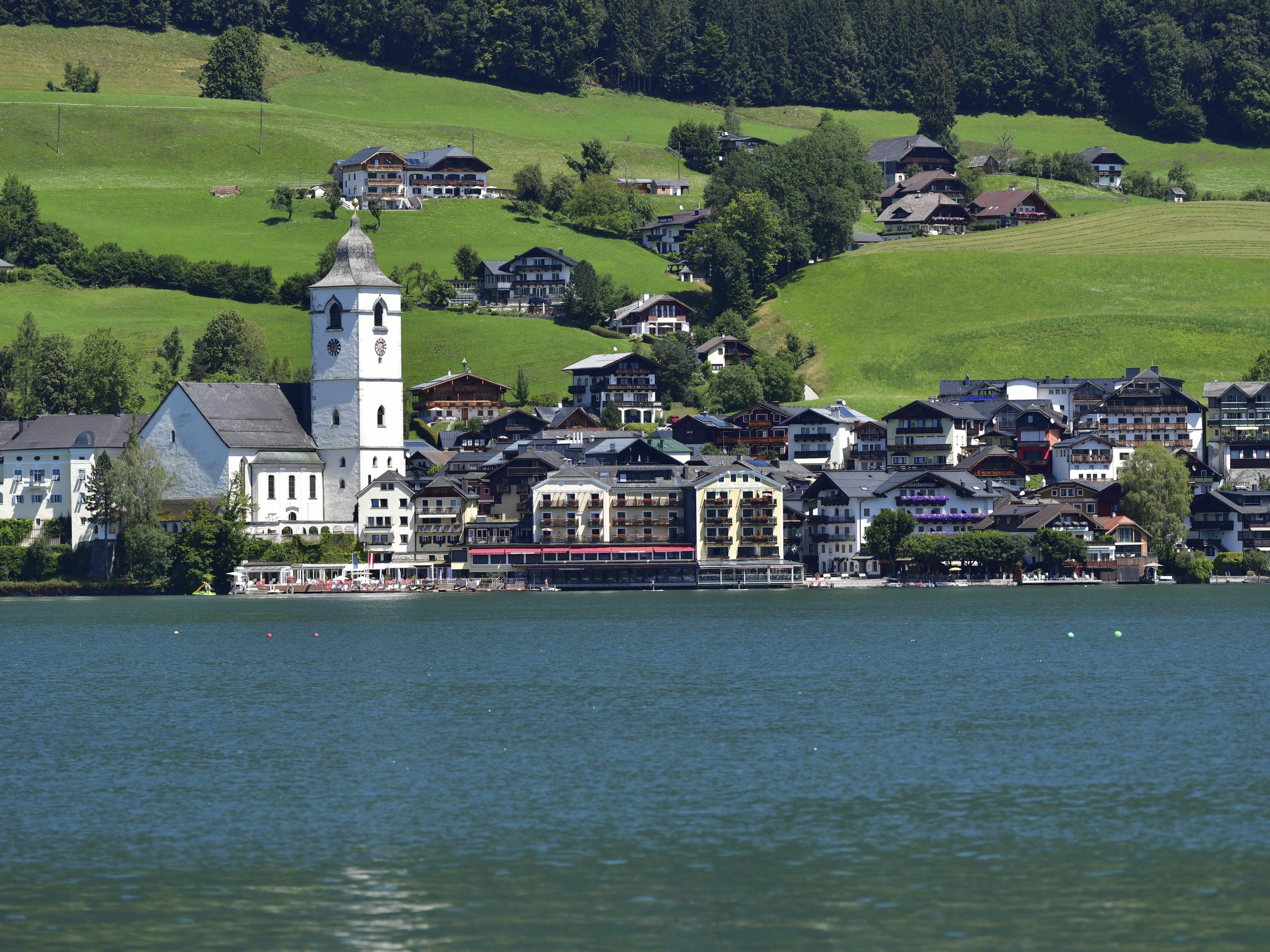 Immobilien am Wasser sind am beliebtesten. Immobilien am Wasser sind am beliebtesten.