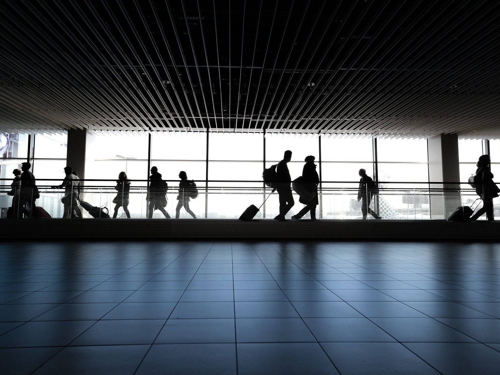 Reisen sind für fast 40 Prozent der Neuinfektionen verantwortlich. Reisen sind für fast 40 Prozent der Neuinfektionen verantwortlich.