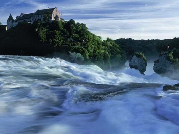 VN-Erlebnisreise: Rheinfall, Schloss Laufen und Schaffhausen. VN-Erlebnisreise: Rheinfall, Schloss Laufen und Schaffhausen.