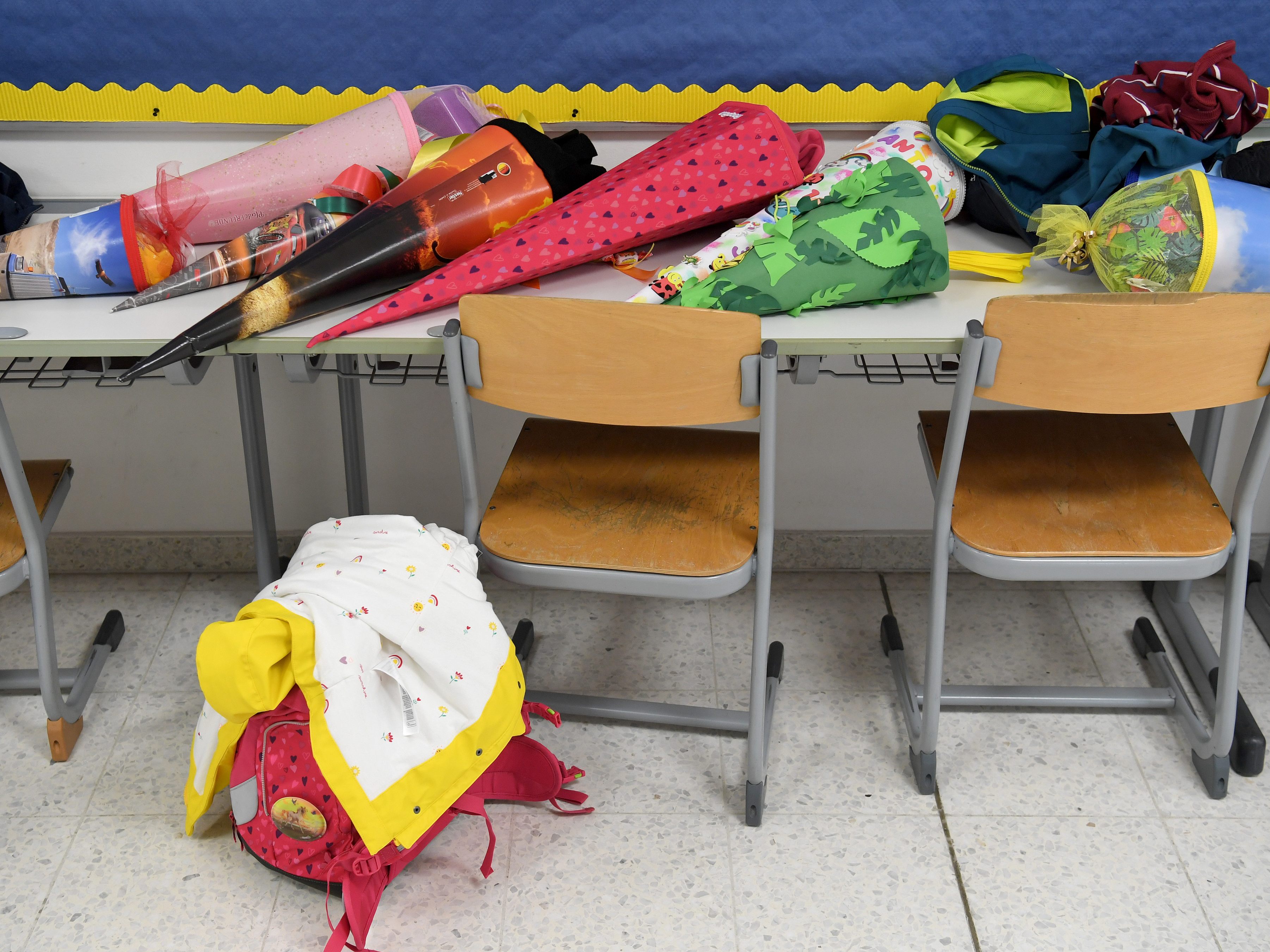 Schultüten gehören für die meisten Kinder zum Schulbeginn dazu. Schultüten gehören für die meisten Kinder zum Schulbeginn dazu.
