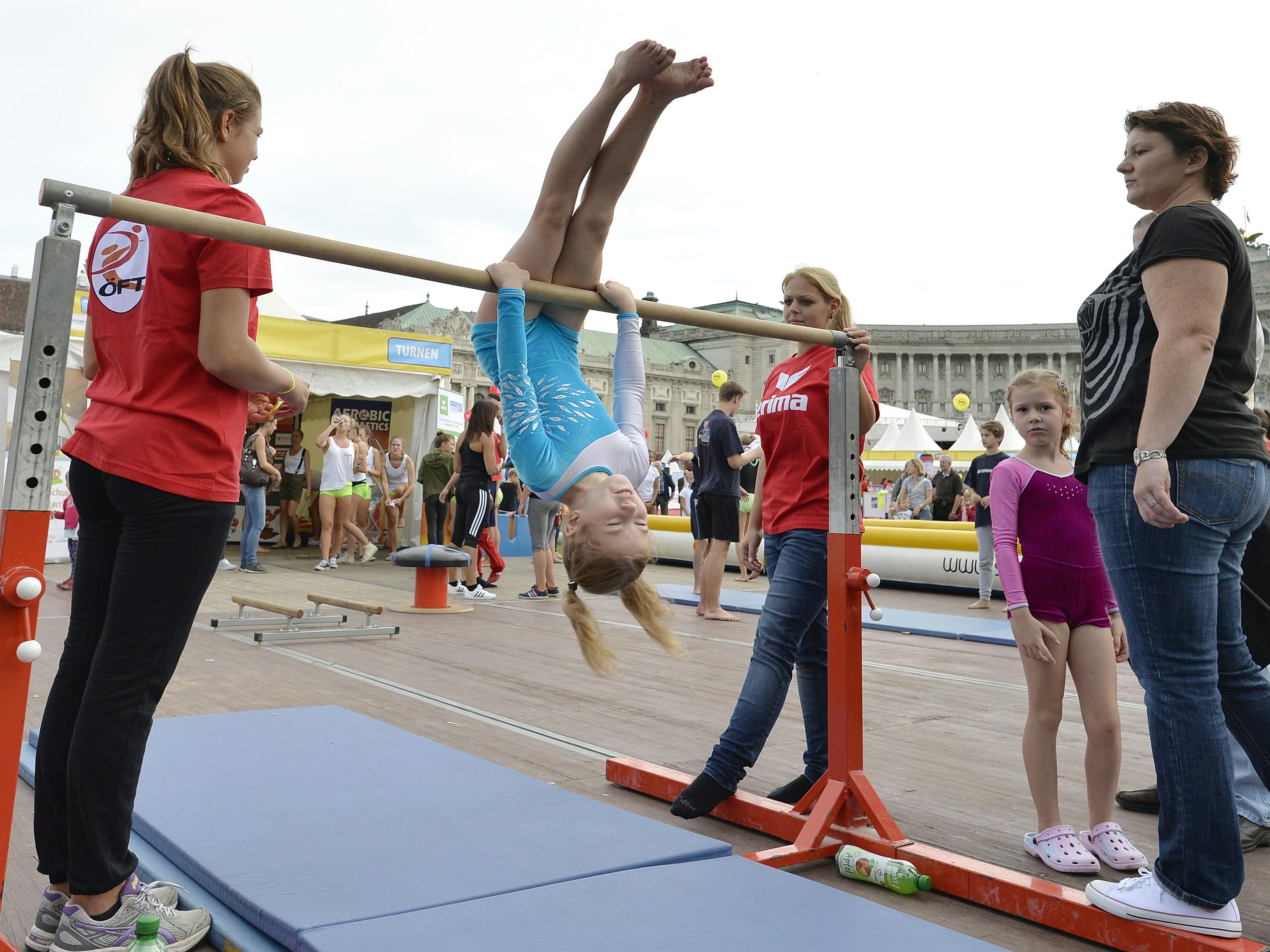 Beim "Tag des Sports" gibt es ein umfangreiches sportliches Angebot.