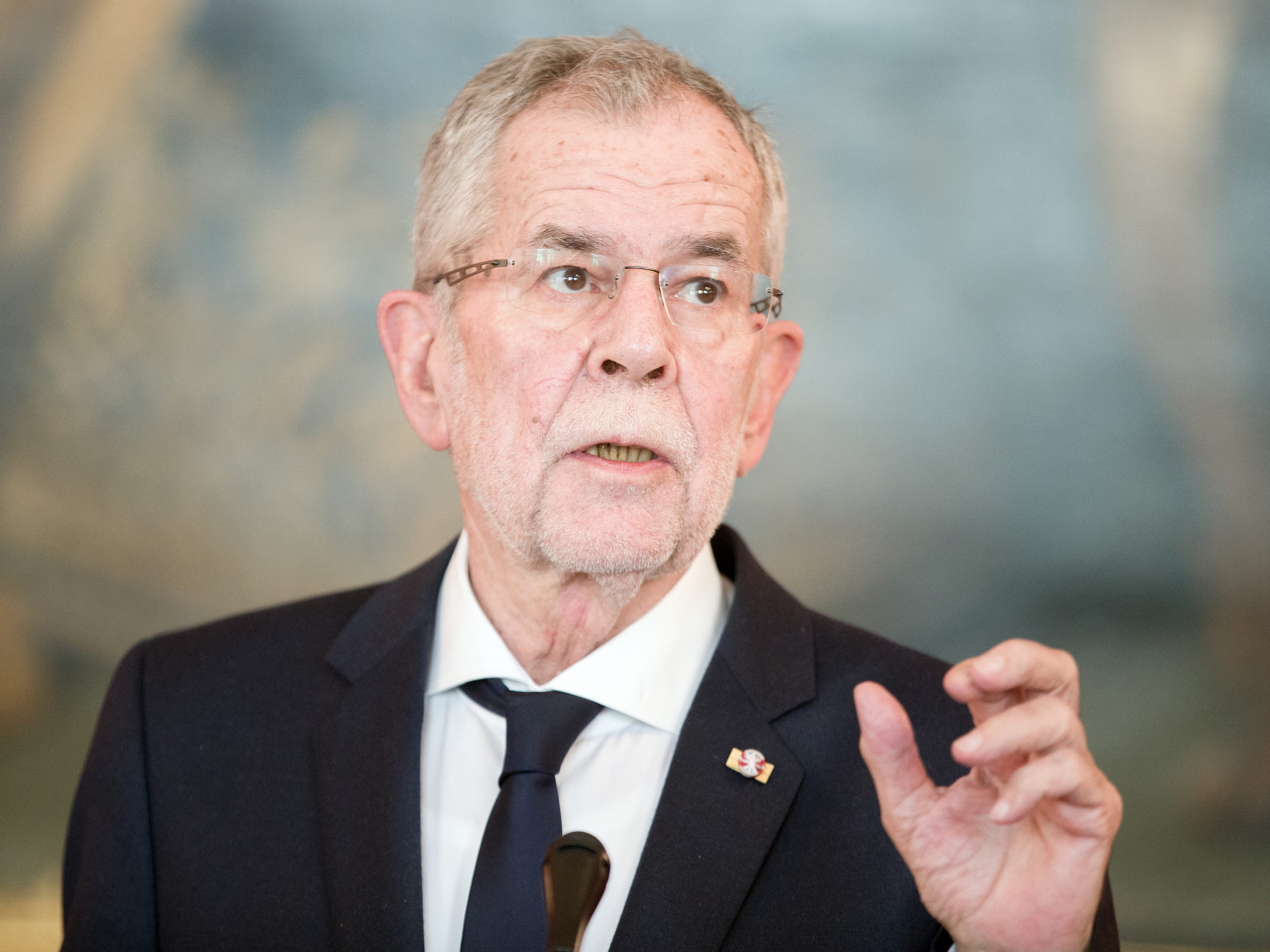 Für Alexander Van der Bellen sind die Abschiebediskussionen fehl am Platz.