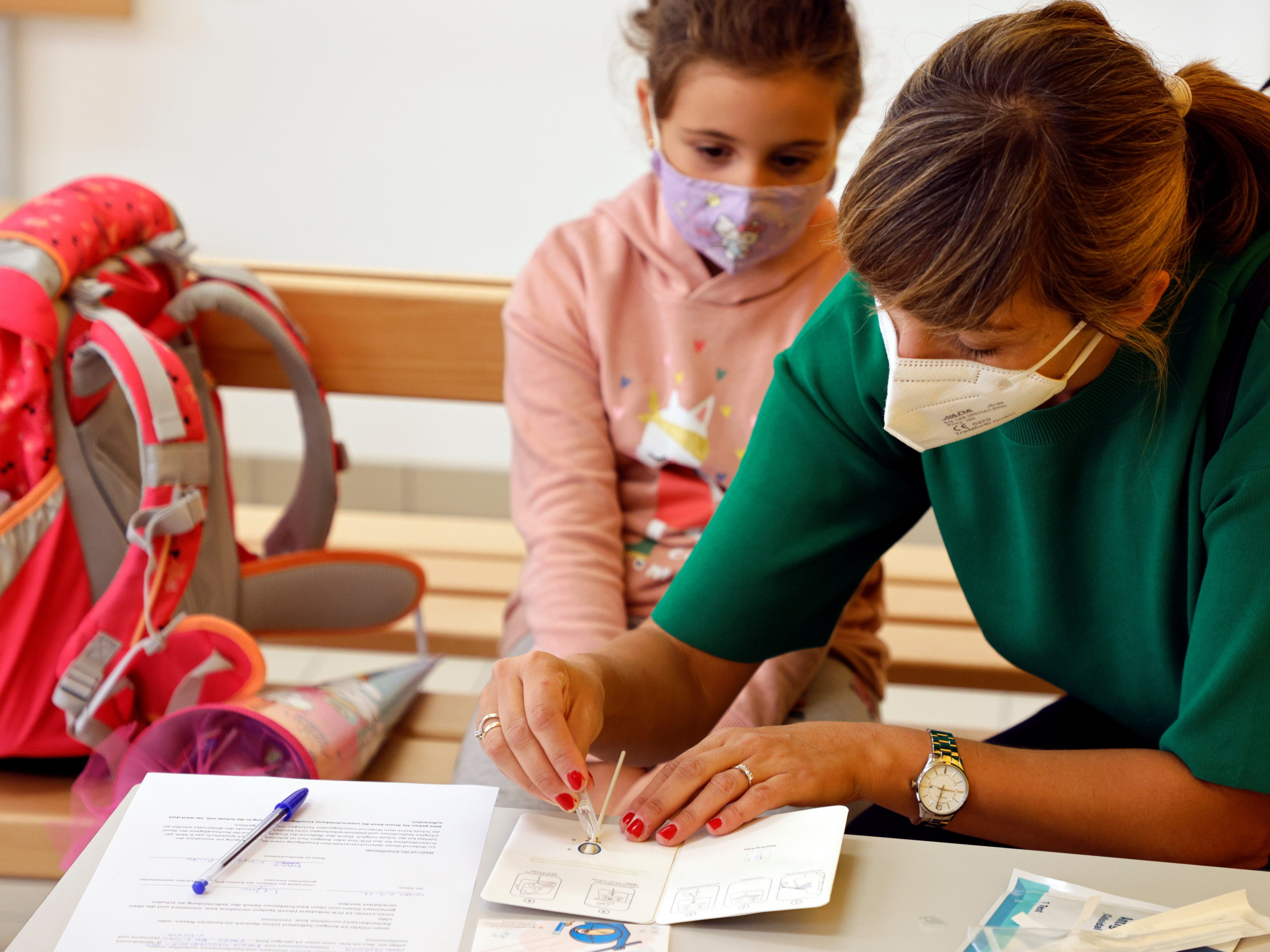 In Wien gab es deutlich mehr positive PCR-Tests an den Schulen als in der Vorwoche. In Wien gab es deutlich mehr positive PCR-Tests an den Schulen als in der Vorwoche.