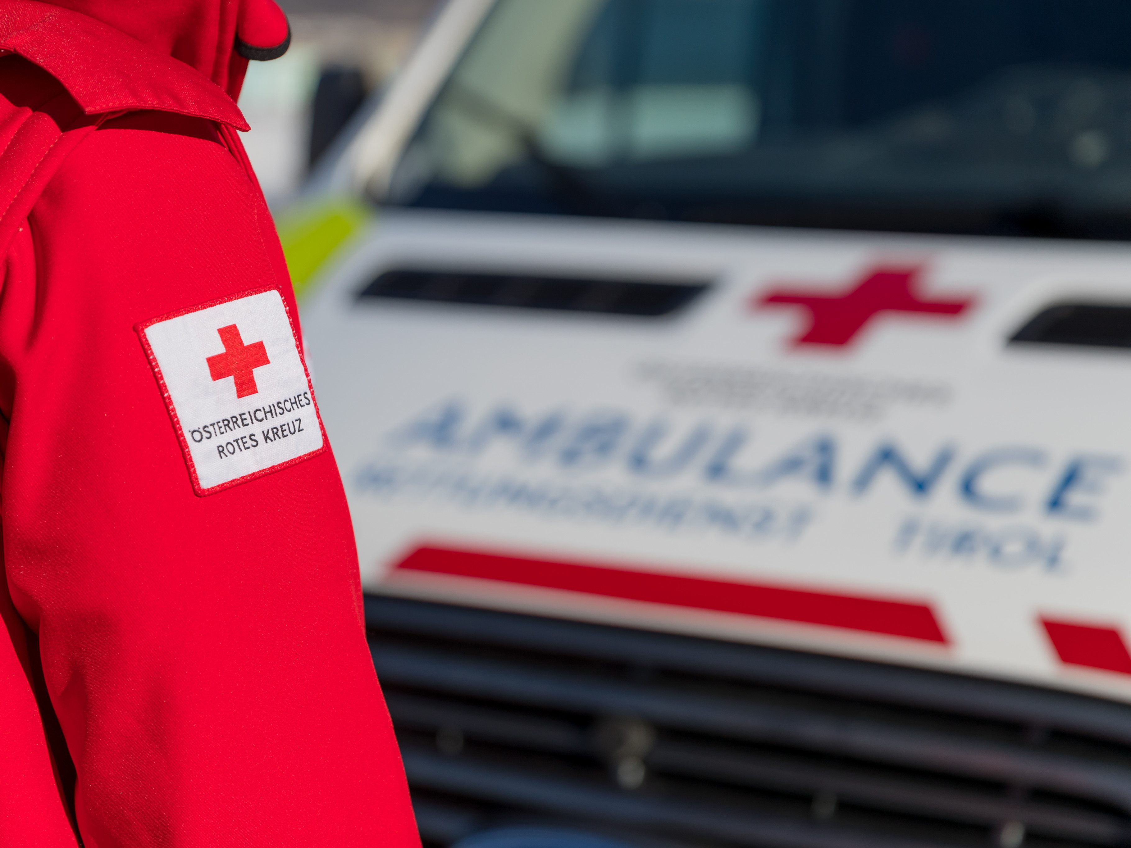 Bei einem PKW-Unfall am Mittwoch in Schrattenberg (Bezirk Mistelbach) wurden zwei junge Männer schwer verletzt. Bei einem PKW-Unfall am Mittwoch in Schrattenberg (Bezirk Mistelbach) wurden zwei junge Männer schwer verletzt.