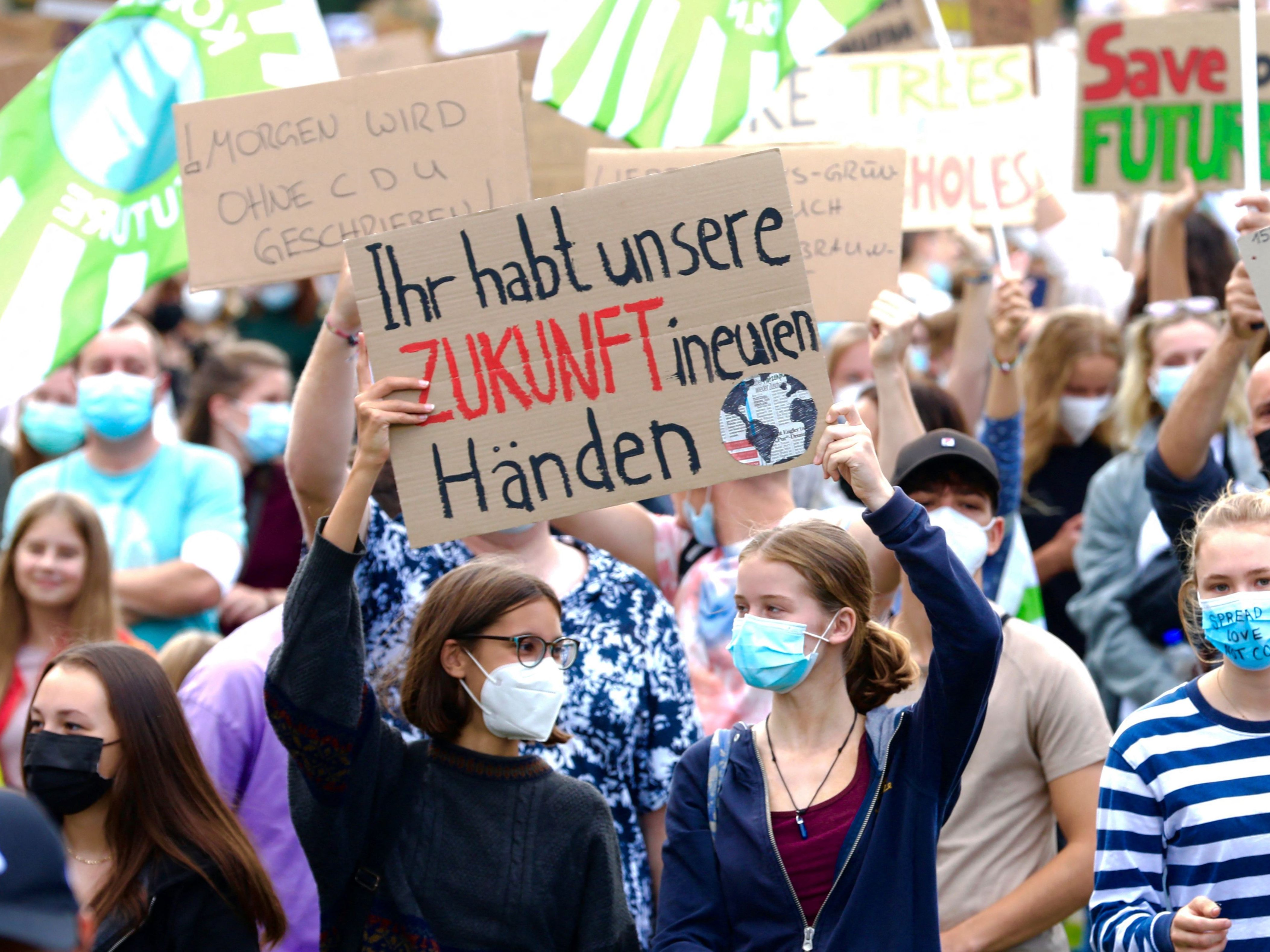 In mehr als 1.200 Städten wurde am Freitag demonstriert. In mehr als 1.200 Städten wurde am Freitag demonstriert.