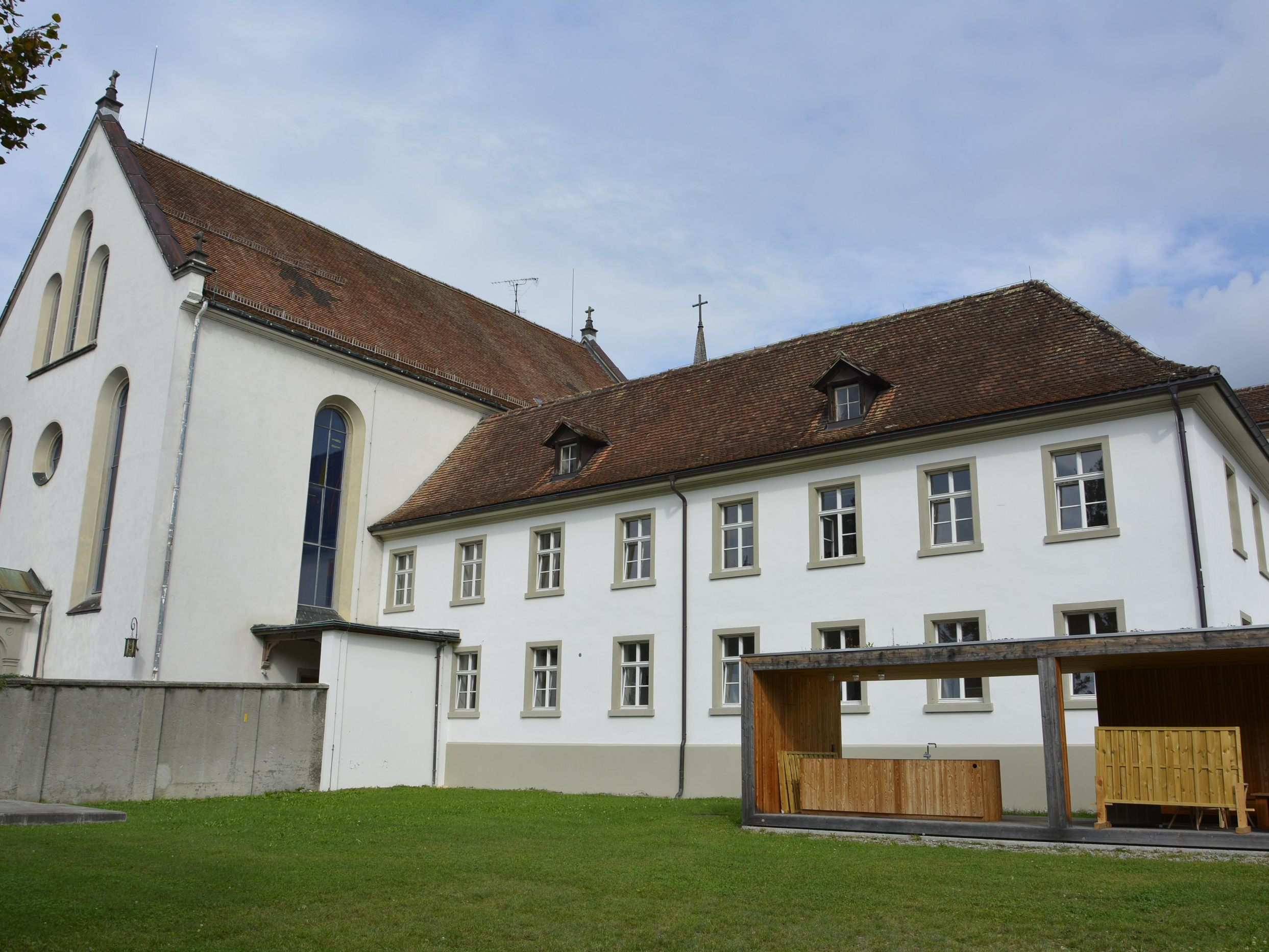 Dem Dornbirner Kloster steht eine umfangreiche Dachsanierung bevor. Dem Dornbirner Kloster steht eine umfangreiche Dachsanierung bevor.