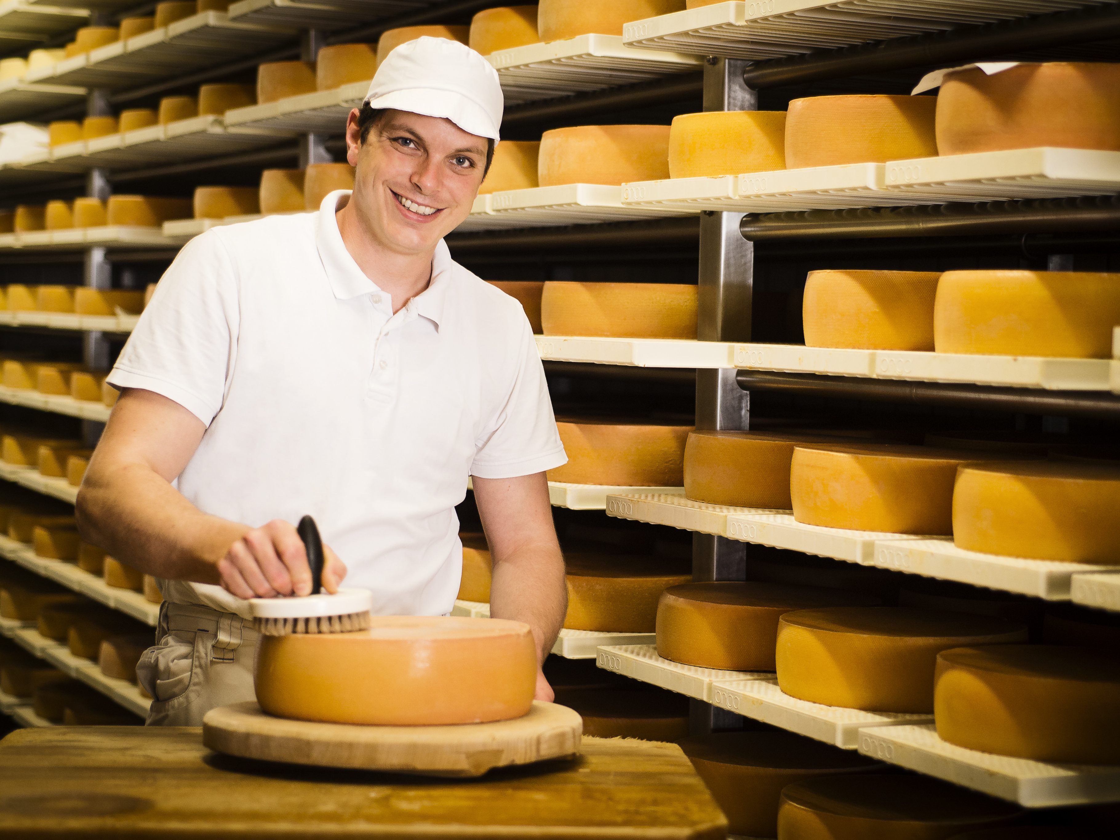 Christoph Schwarzmann, Meistersenn der Sennerei Langenegg: „Wir stehen zu unserem Produkt und sind authentisch. Bei uns kann man noch sehen, wie der Käse entsteht.“