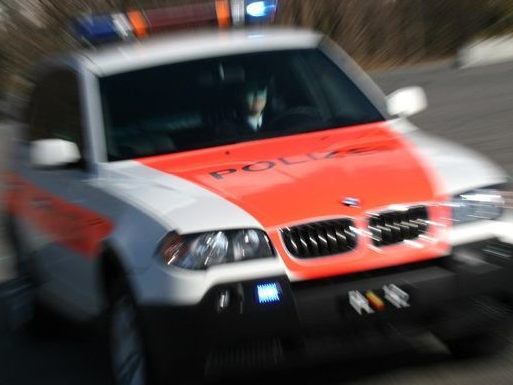 Wegen 3G-Kontrolle: Gast schlug auf Hoteldirektor ein. Wegen 3G-Kontrolle: Gast schlug auf Hoteldirektor ein.