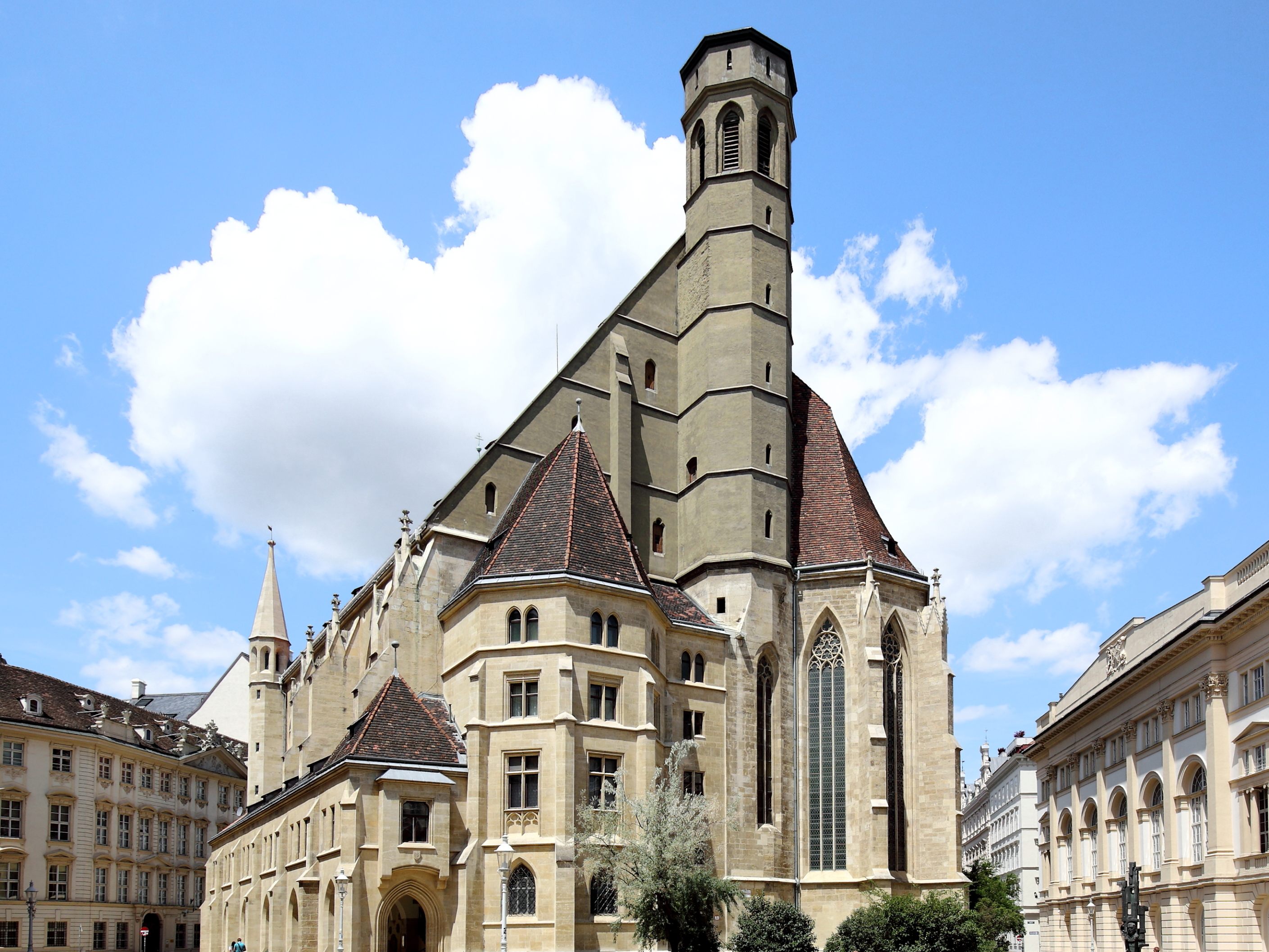 Die Minoritenkirche hat einen neuen Besitzer. Die Minoritenkirche hat einen neuen Besitzer.