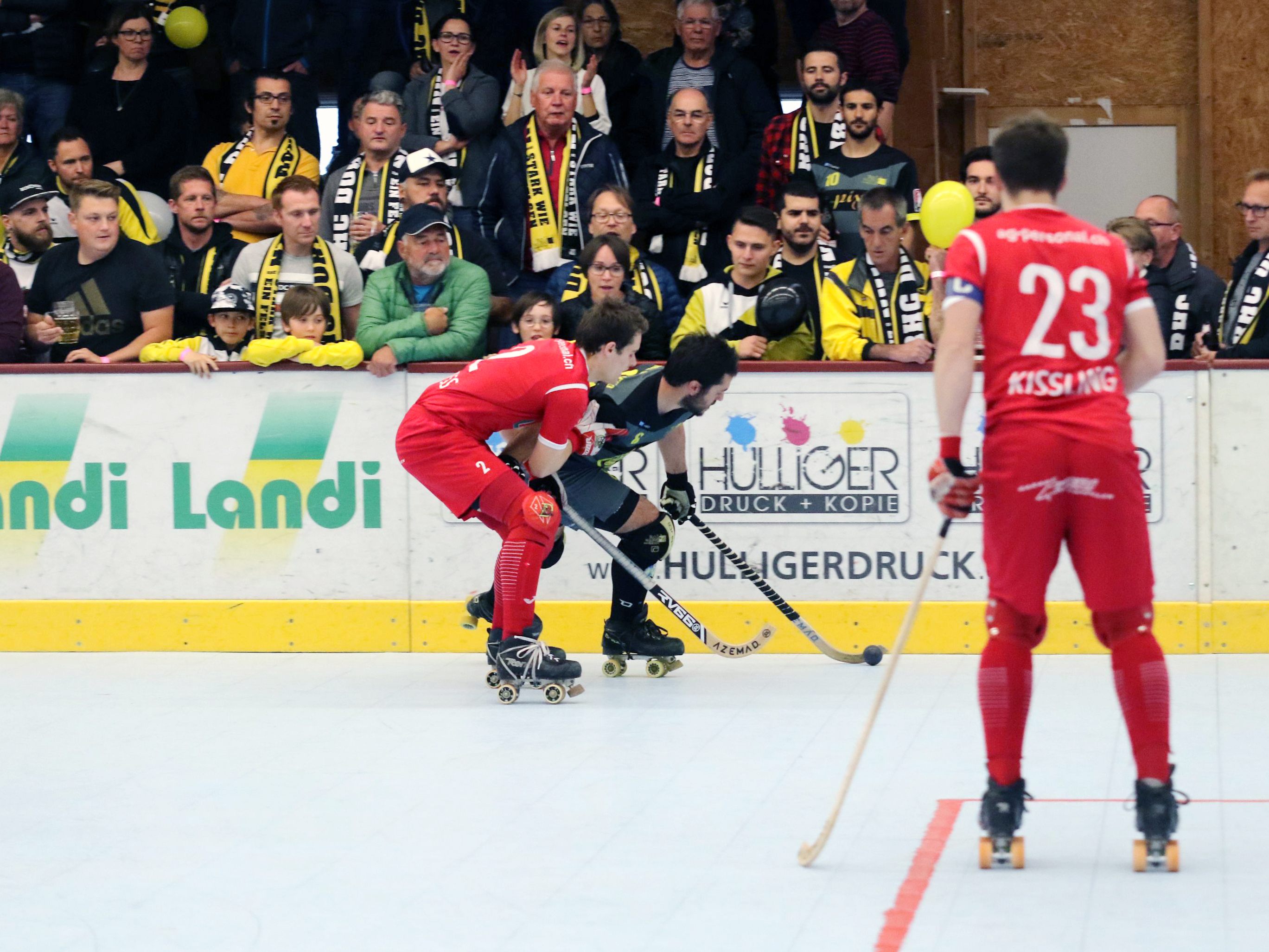 Mit einem Punkt im Gepäck, kehrte der RHC Dornbirn vom Meisterschaftsauftakt in Diessbach zurück. Mit einem Punkt im Gepäck, kehrte der RHC Dornbirn vom Meisterschaftsauftakt in Diessbach zurück.
