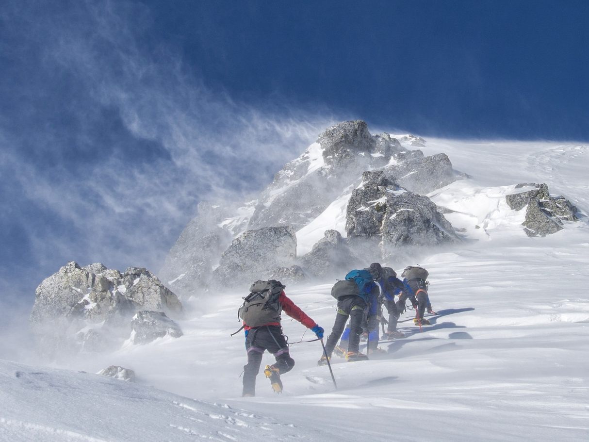 Das Paar gab sich das Ja-Wort in 6.400 Meter Höhe Das Paar gab sich das Ja-Wort in 6.400 Meter Höhe