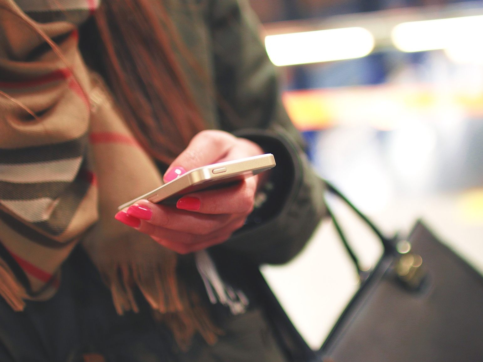 Das SMS-Warnsystem verspätet sich auf nächstes Jahr. Das SMS-Warnsystem verspätet sich auf nächstes Jahr.