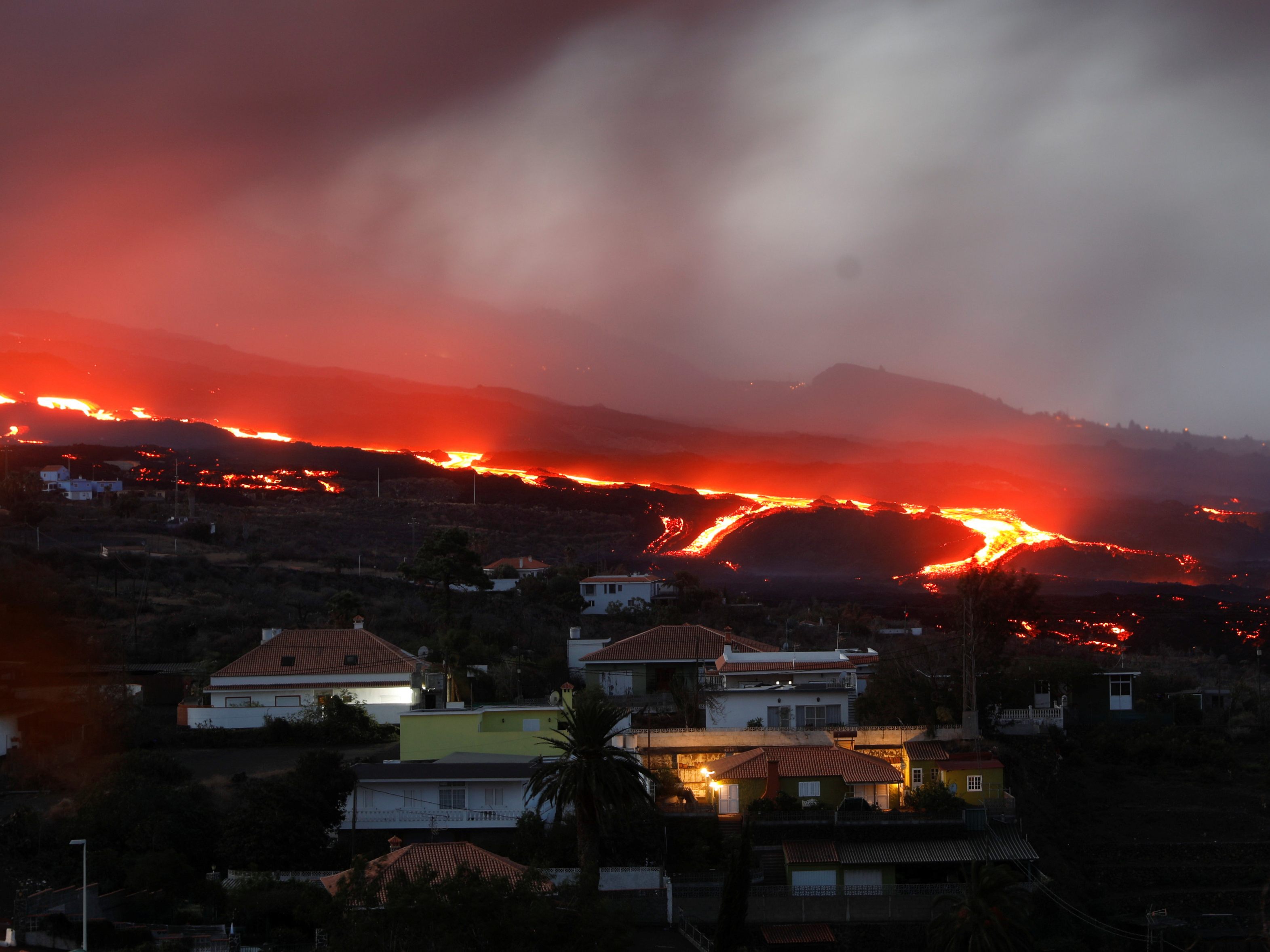 Der Vulkanausbruch sorgt weiterhin für Probleme auf La Palma.