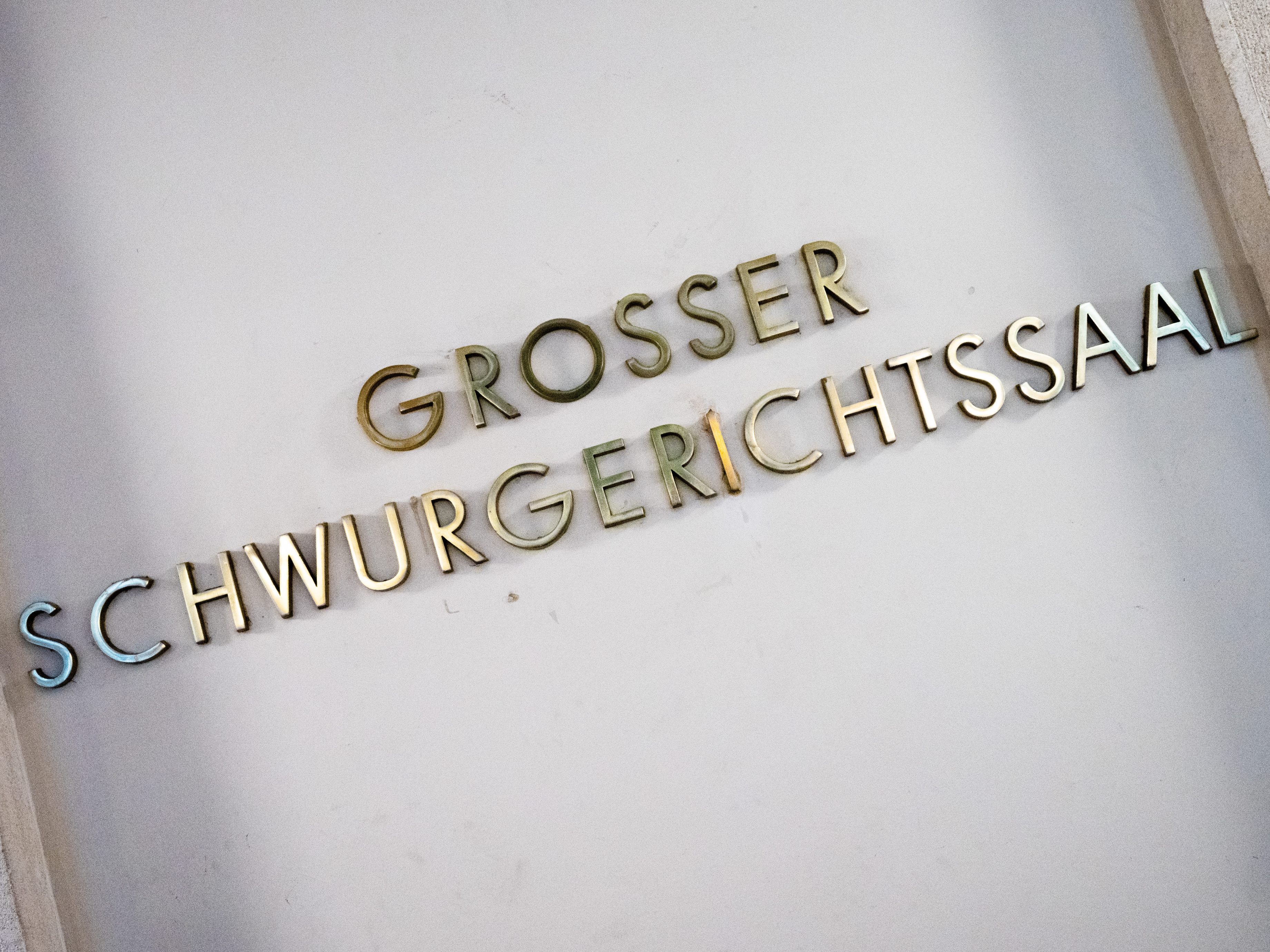 Jener 30-Jährige, der den Attentäter von Wien gekannt hat, wurde am Dienstag am Wiener Landesgericht zu 22 Jahren Haft verurteilt.