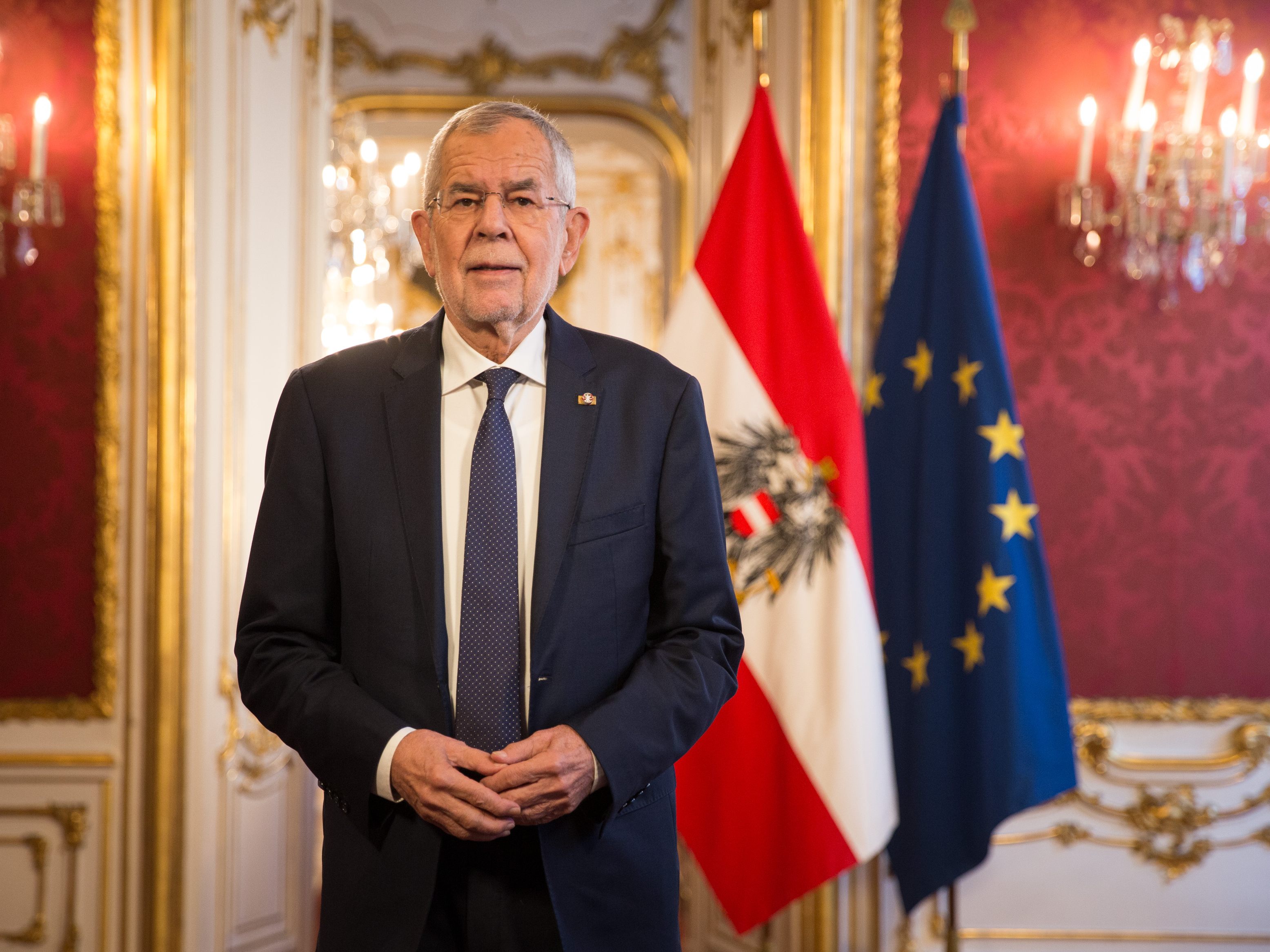 Bundespräsident: Riss im Land muss geheilt werden. Bundespräsident: Riss im Land muss geheilt werden.