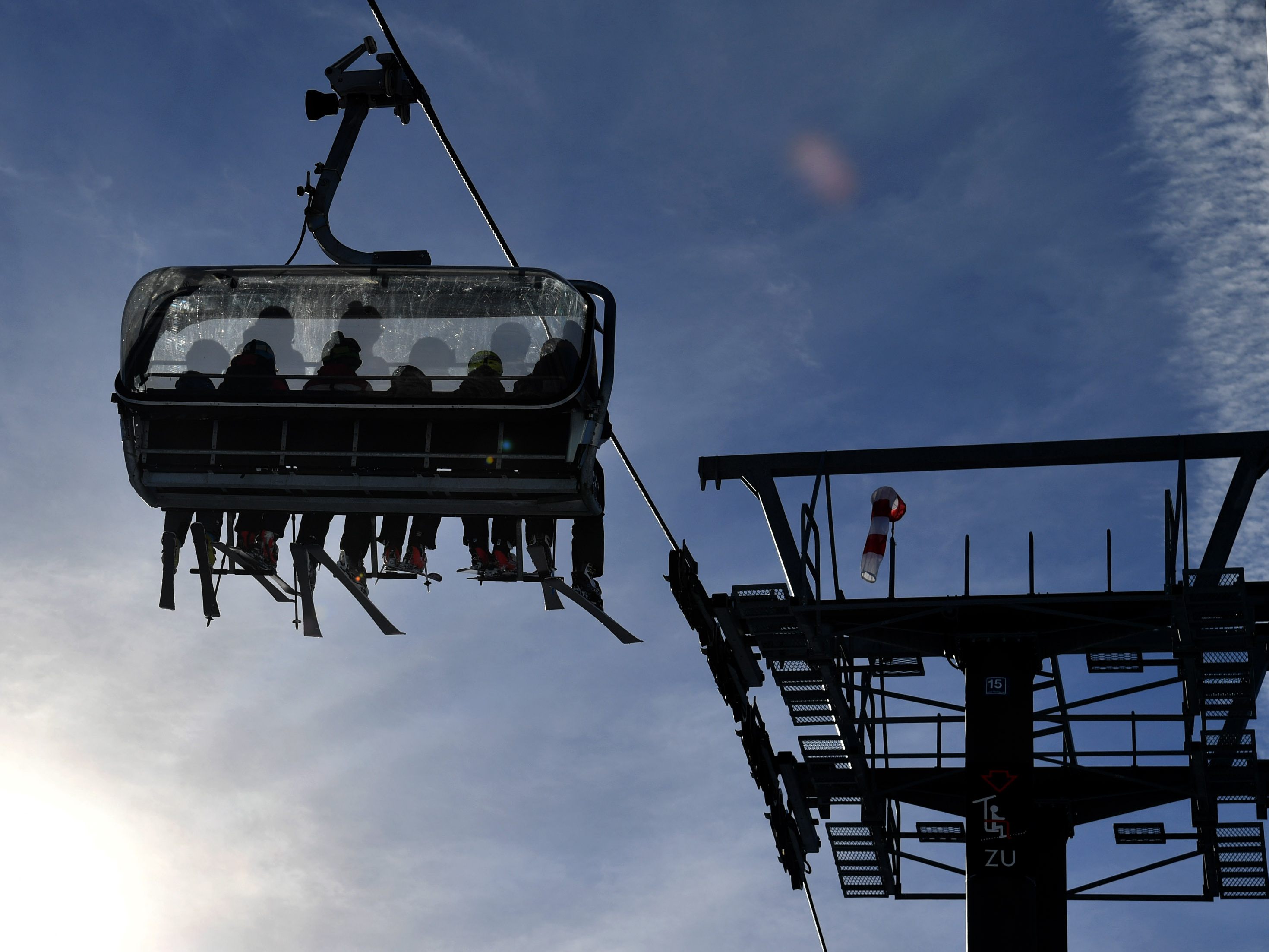 Der Wintertourismus steht in den Startlöchern. Eine Verordnung zu Corona-Regeln fehlt aber noch.