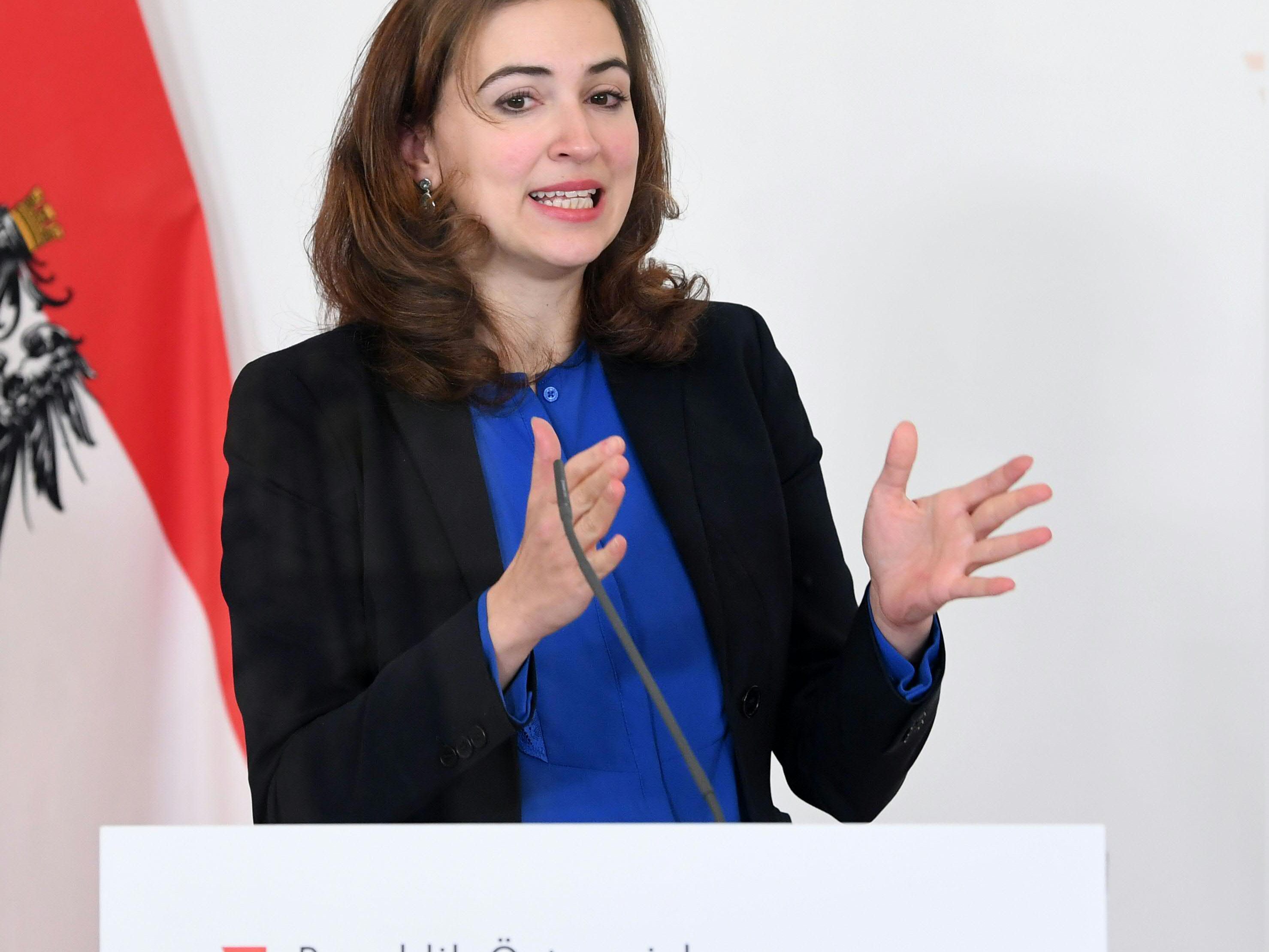 Justizministerin Zadic: Ereignisse "rütteln an Grundfesten der Demokratie" Justizministerin Zadic: Ereignisse "rütteln an Grundfesten der Demokratie"