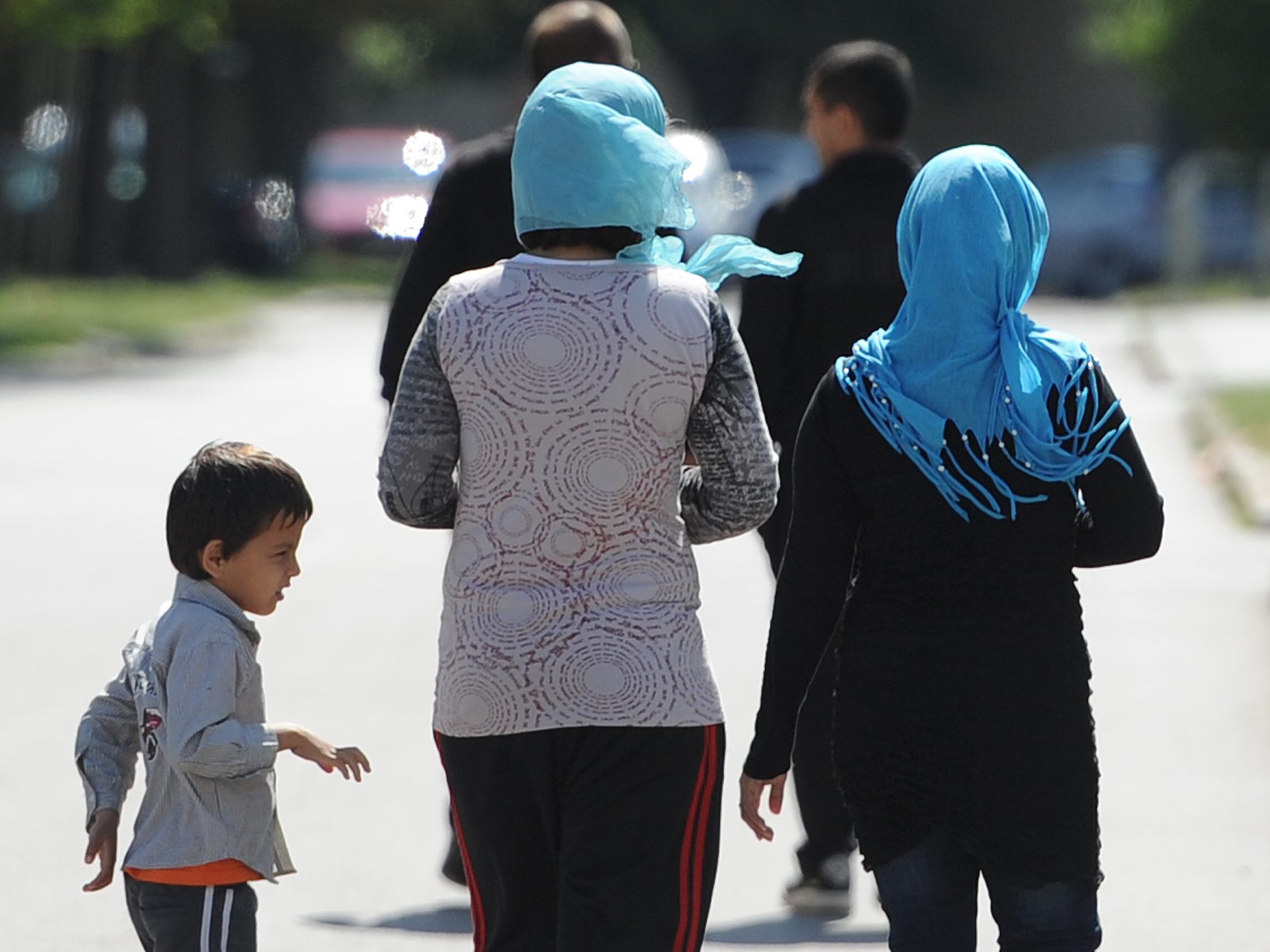 Syrerinnen und Afghaninnen werden oft wegen des Kopftuchs diskriminiert.