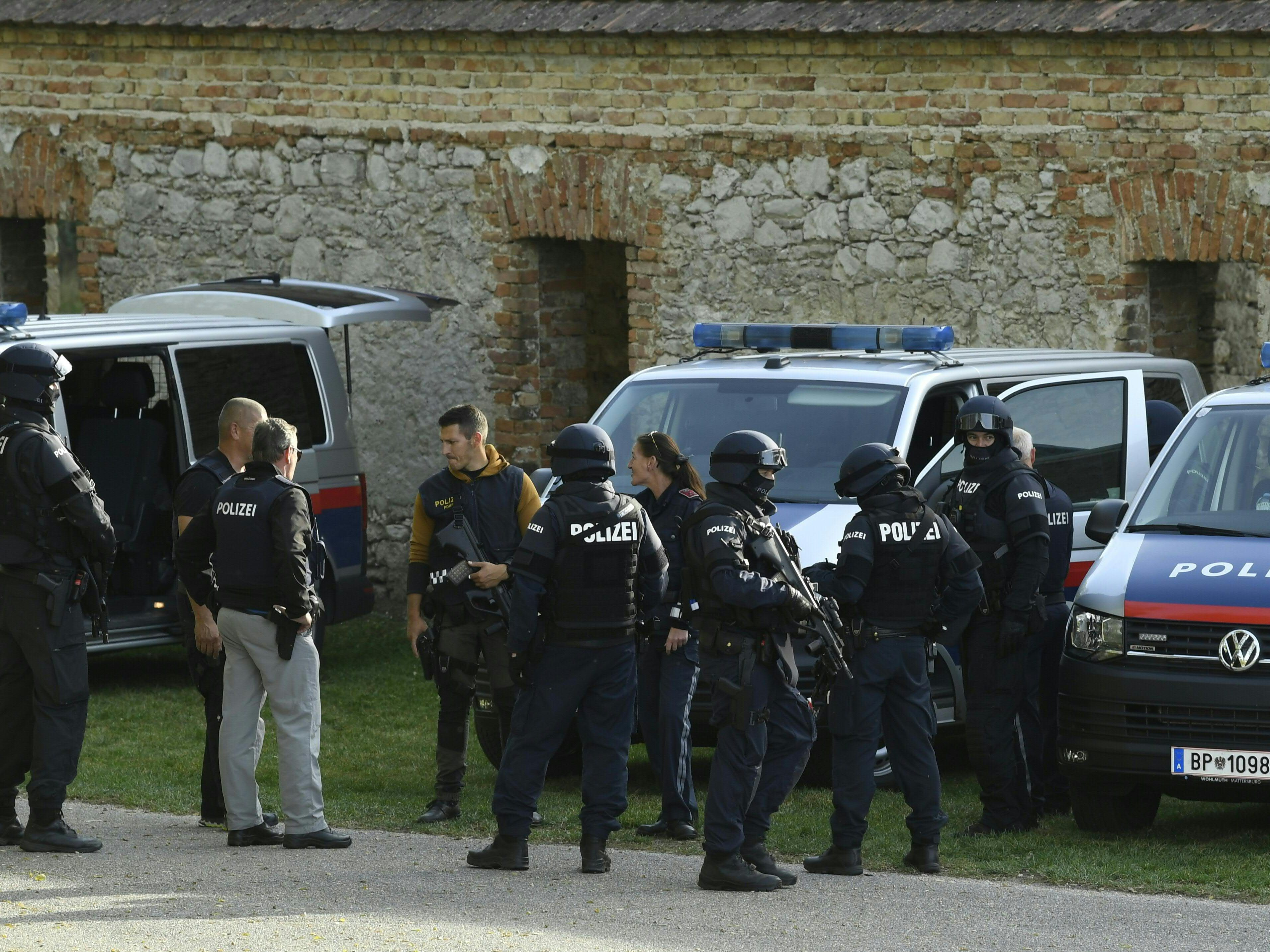 Zwei tote Flüchtlinge im Burgenland - Schlepper noch nicht gefasst