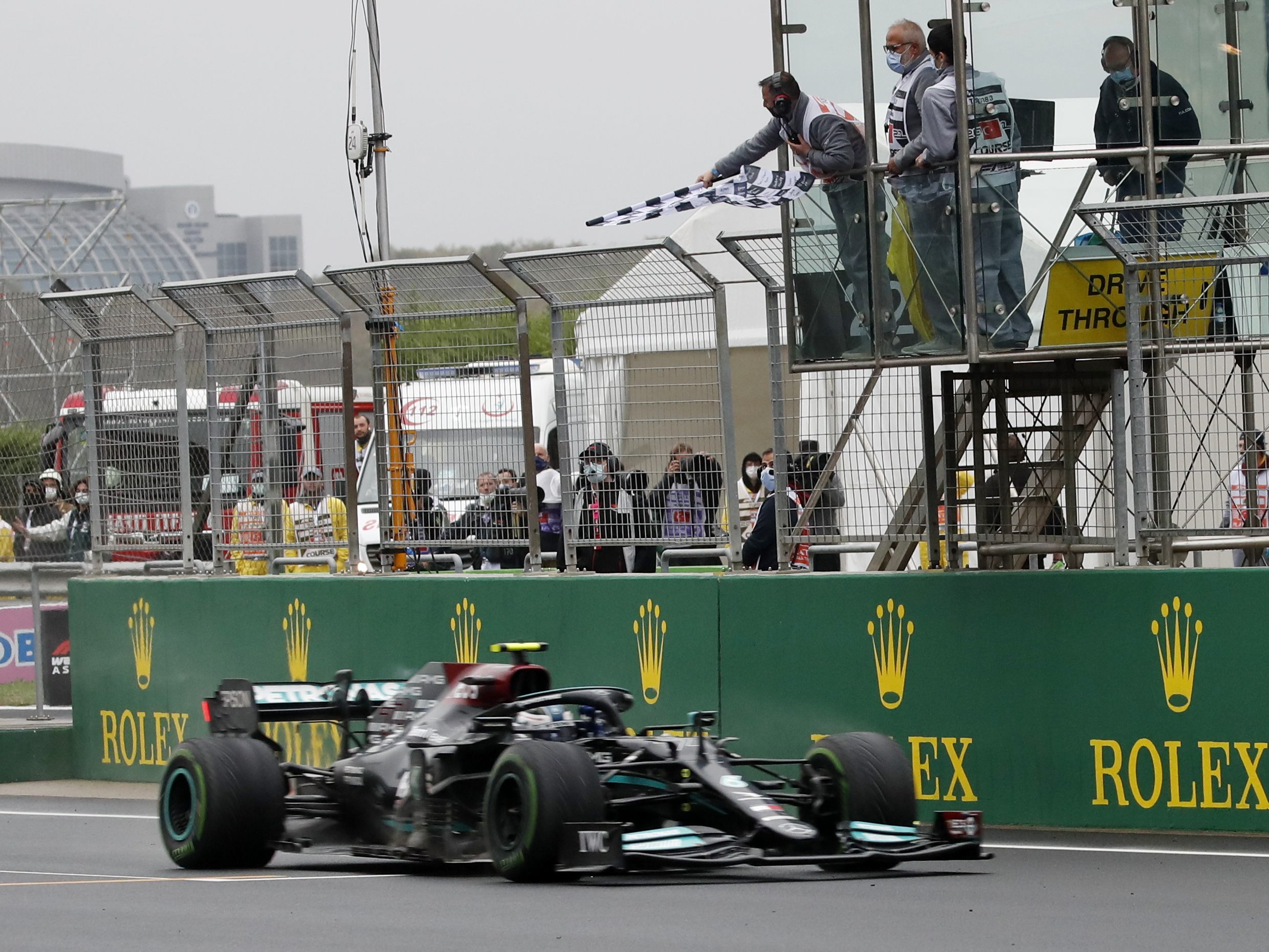 Sieg vor dem Abschied zum Saisonende: Valtteri Bottas. Sieg vor dem Abschied zum Saisonende: Valtteri Bottas.
