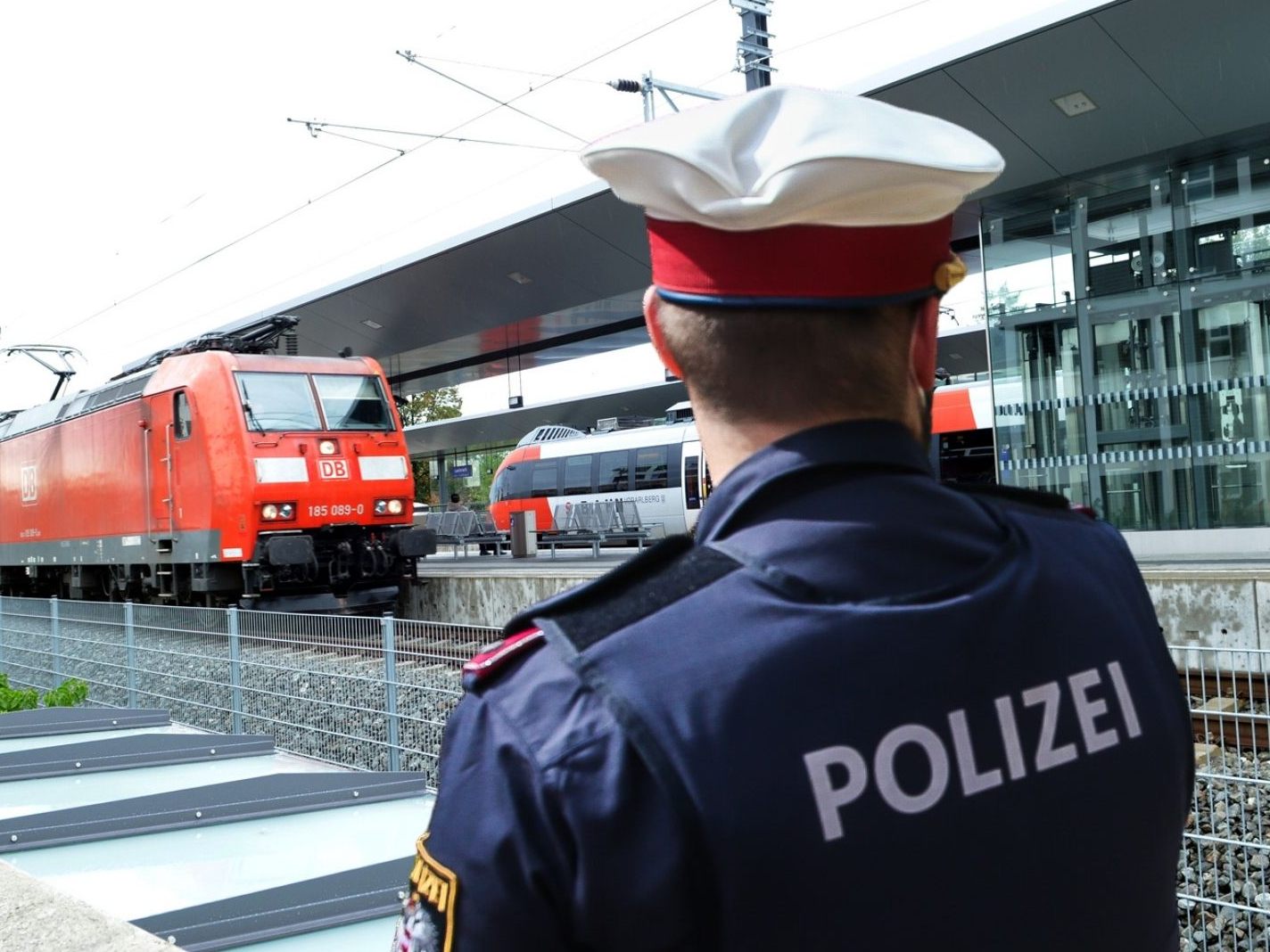 Der Vorfall ereignete sich am Bahnhof in Lauterach. Der Vorfall ereignete sich am Bahnhof in Lauterach.