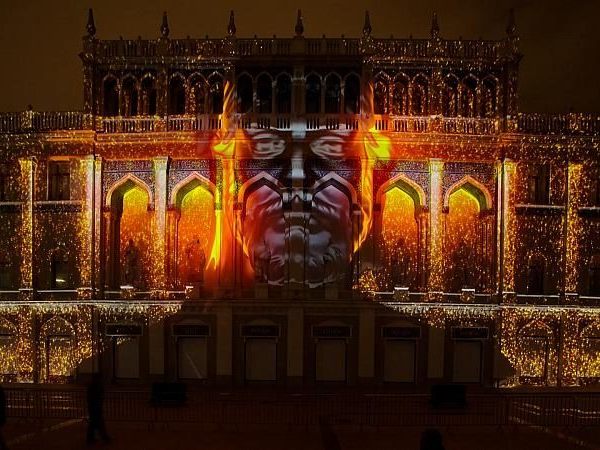 In Baku fand das Lichterfest statt.