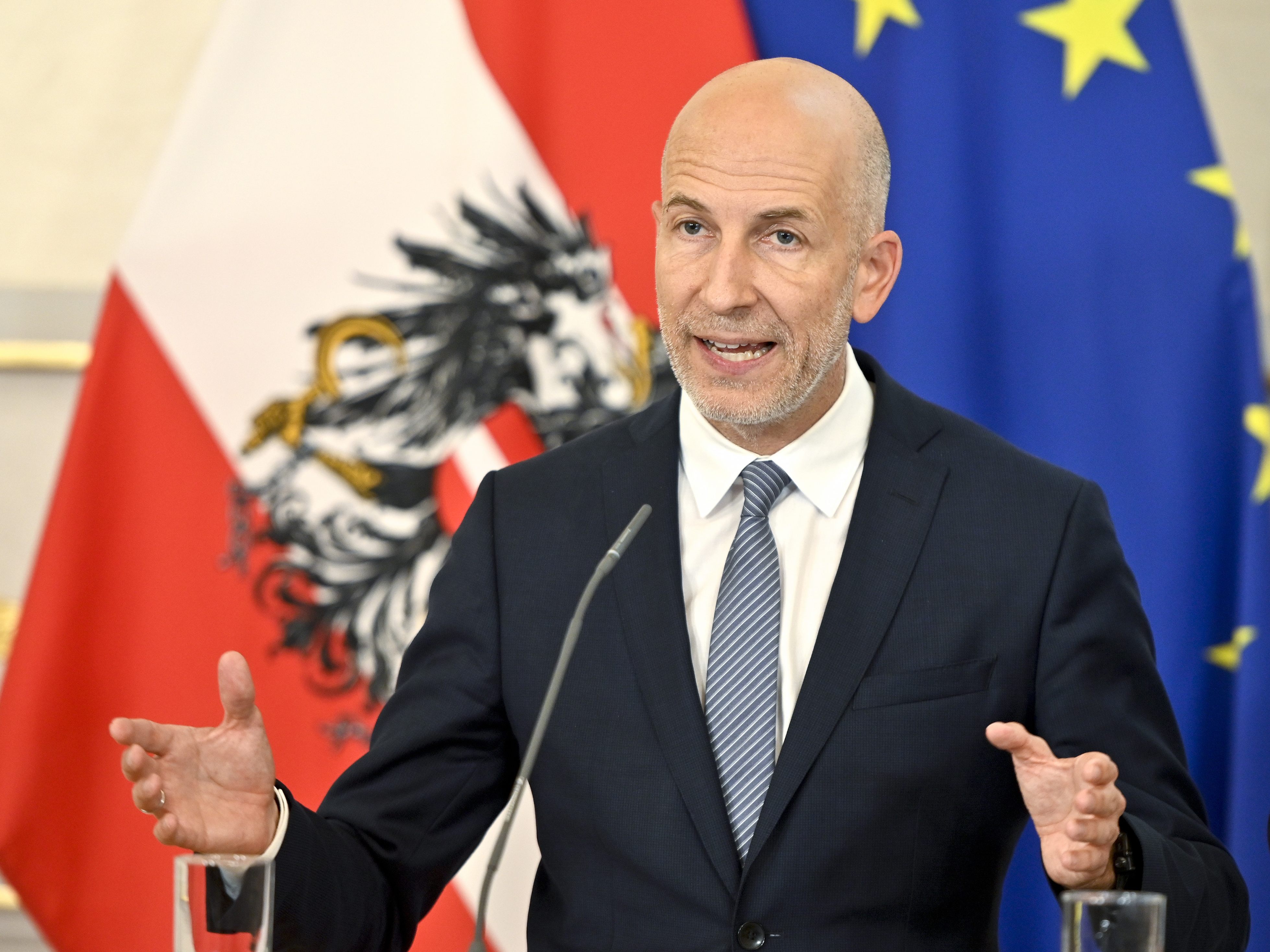 Arbeitsminister Kocher will den Zuverdienst bei Arbeitslosigkeit einschränken.