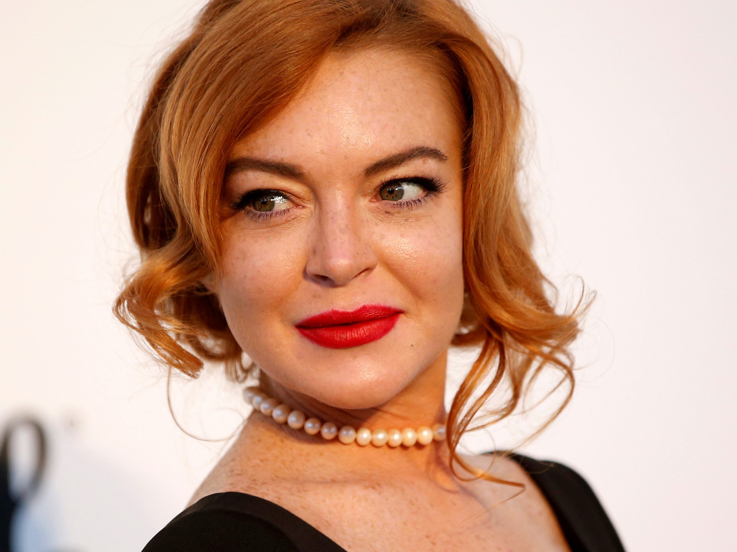 Lindsay Lohan und ihr Freund Bader Shammas haben sich verlobt.