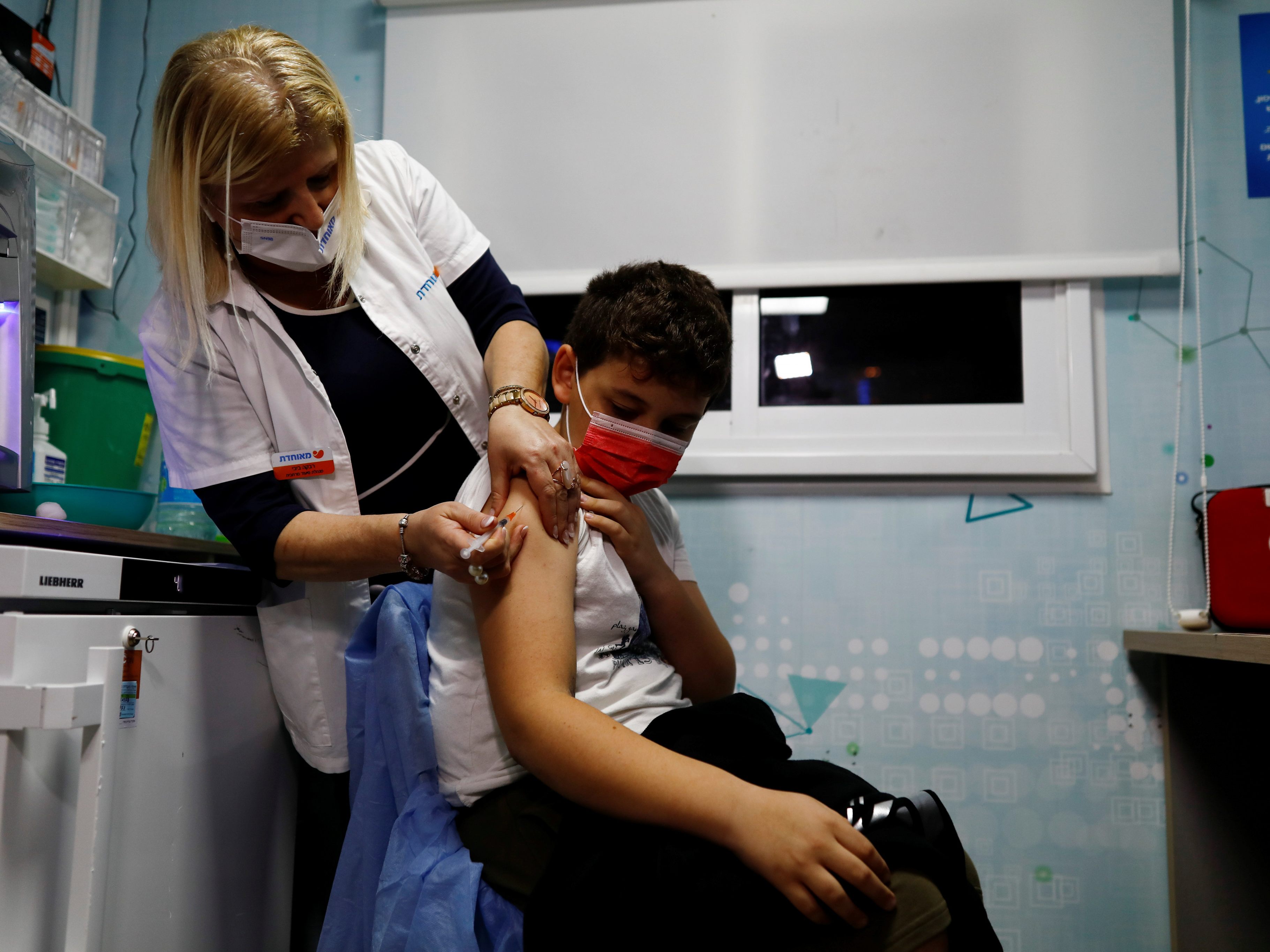 Corona-Impfung von Kindern ab fünf Jahren in Israel begonnen. Corona-Impfung von Kindern ab fünf Jahren in Israel begonnen.