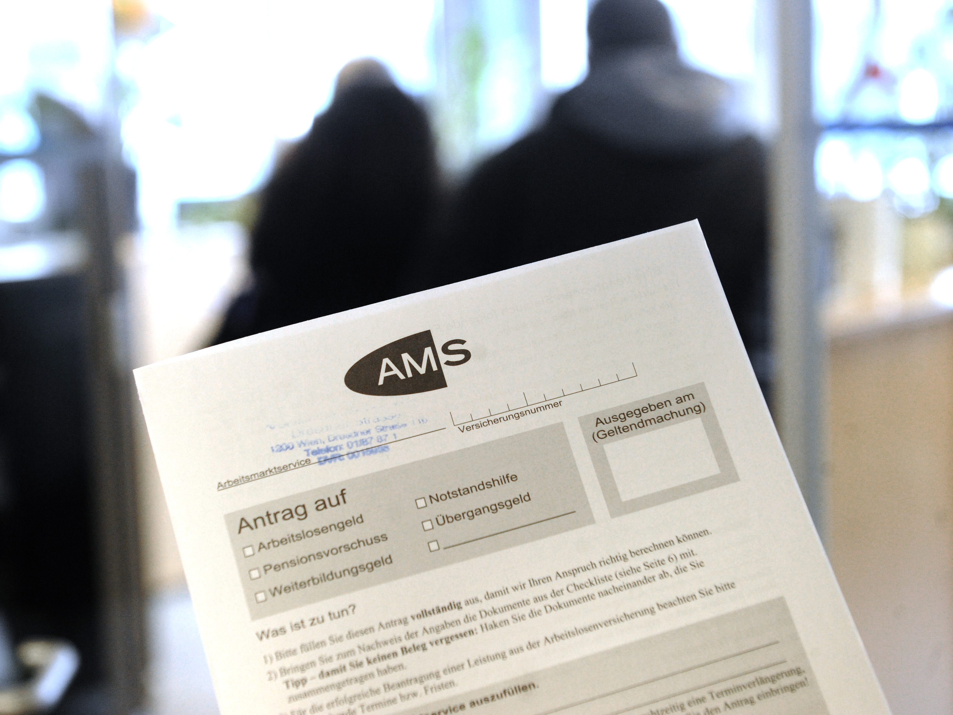 Arbeitsminister Kocher traf Sozialsprecher zu Austausch über Arbeitslosenversicherung. Arbeitsminister Kocher traf Sozialsprecher zu Austausch über Arbeitslosenversicherung.