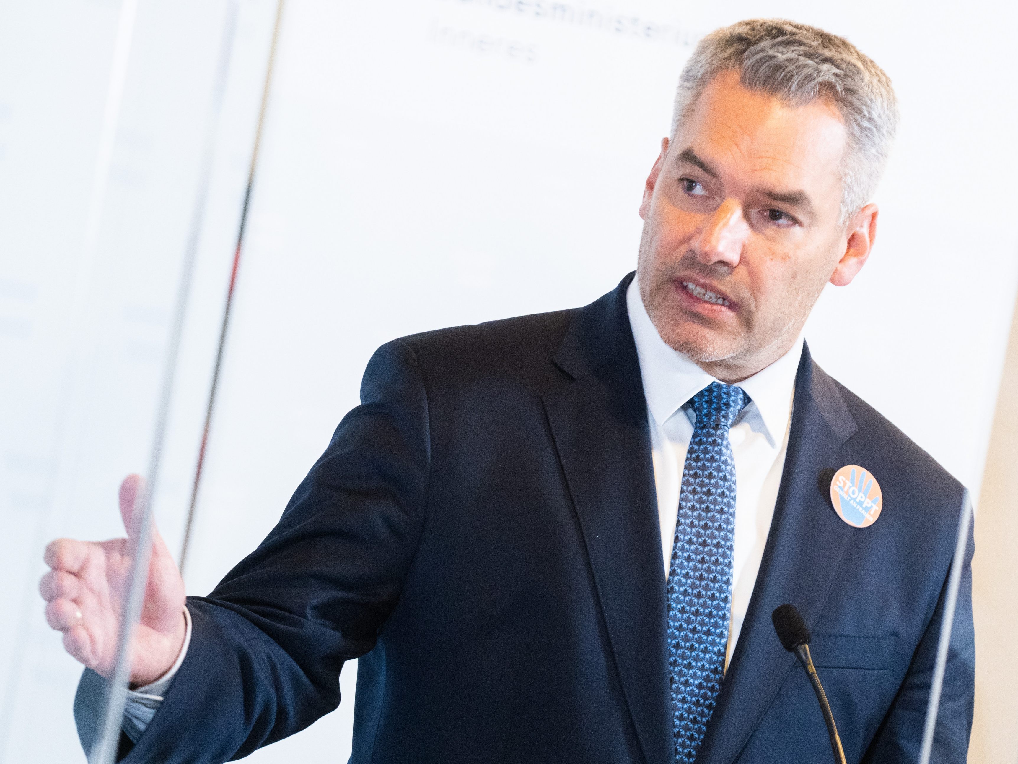 Pressekonferenz: Innenministerium anlässlich der Präsentation der DSN Pressekonferenz: Innenministerium anlässlich der Präsentation der DSN