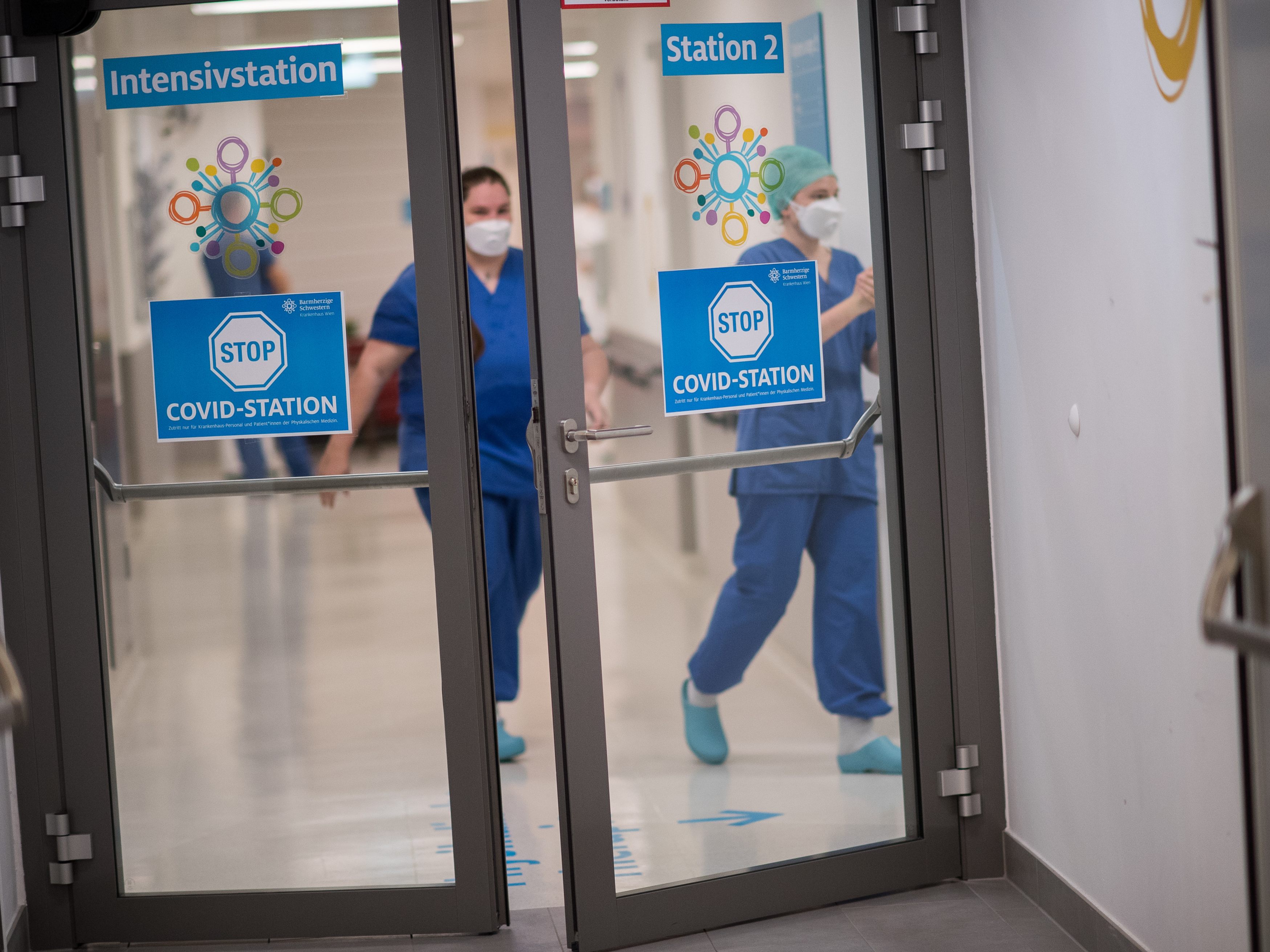 Die Zahl der Krankenhausbetten für Corona-Patienten soll steigen.