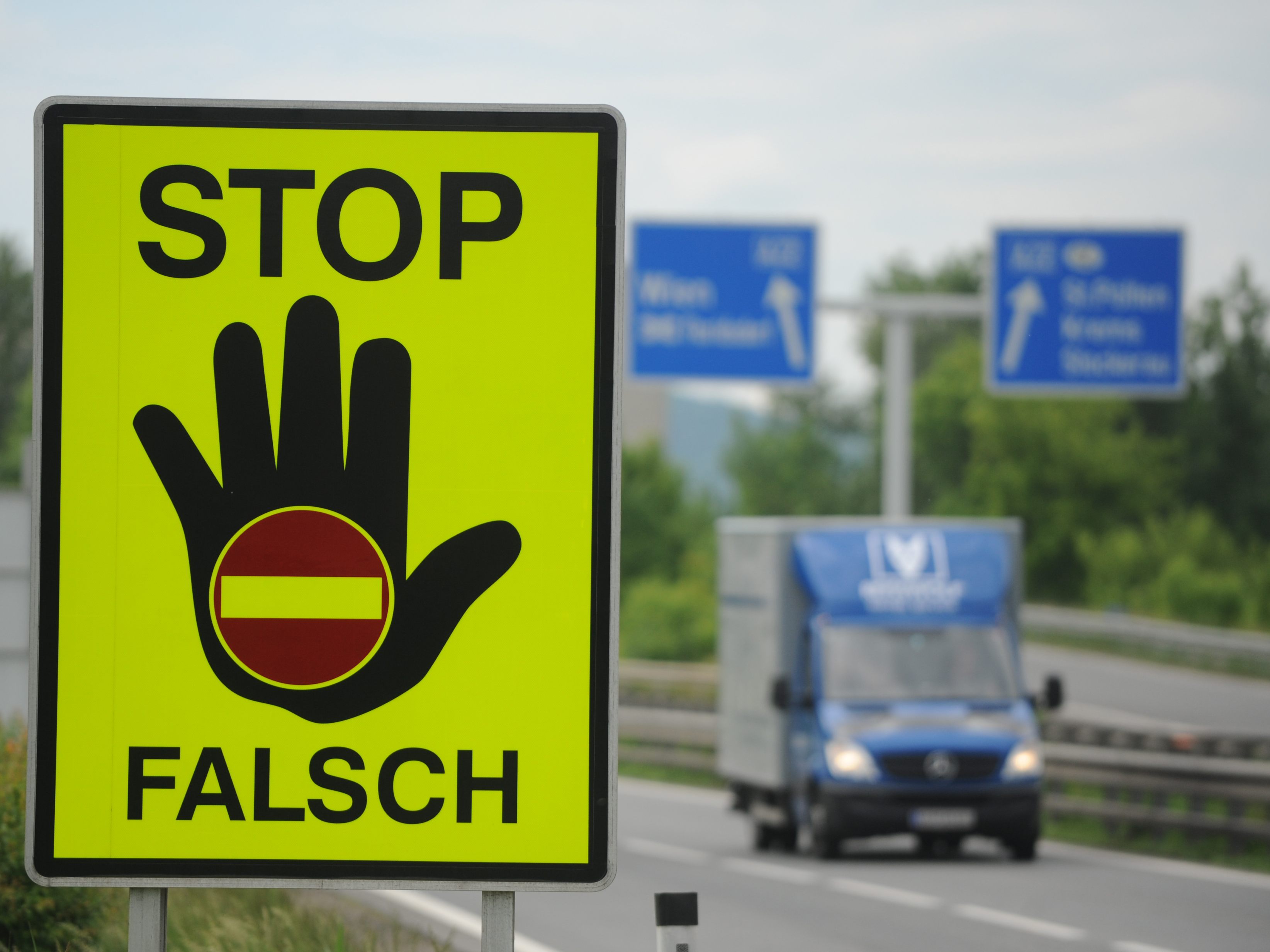 Der Geisterfahrer hatte sich zwei Anhalte-Versuchen widersetzt. Der Geisterfahrer hatte sich zwei Anhalte-Versuchen widersetzt.