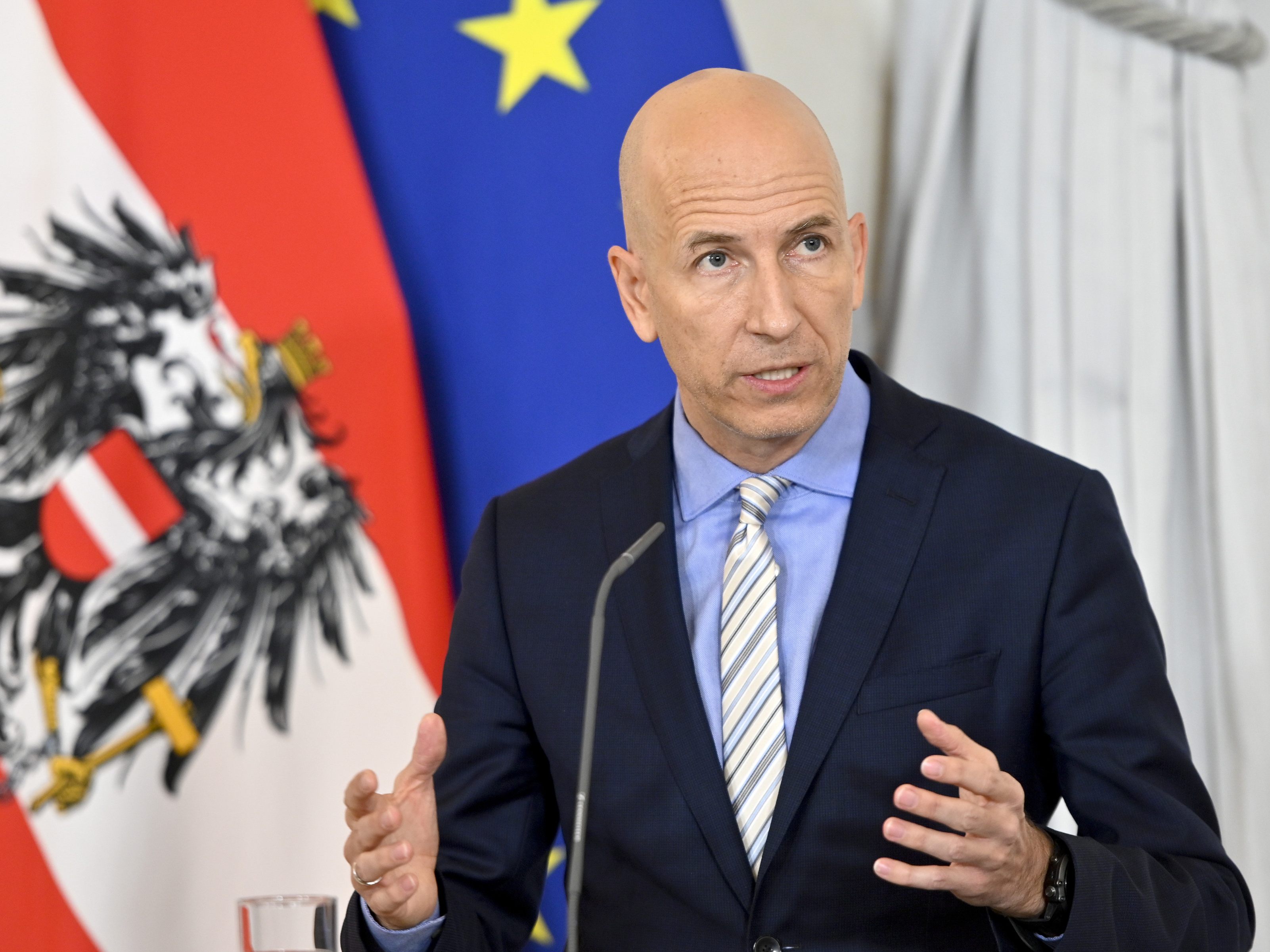 Kocher rief eindringlich zur Nutzung von Home Office auf. Kocher rief eindringlich zur Nutzung von Home Office auf.