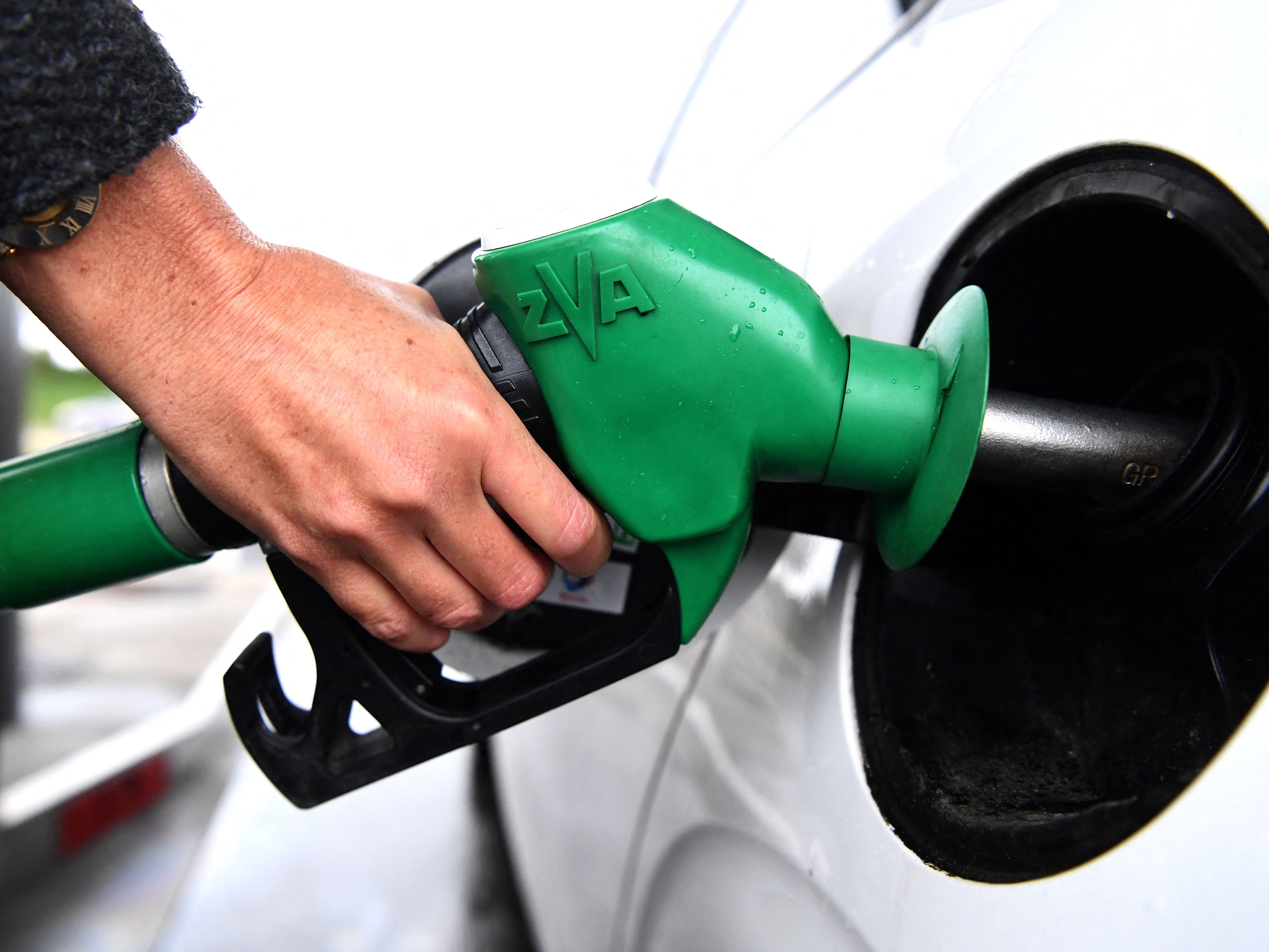 Geschmuggelter Diesel aus Österreich: Lkw-Fahrer in Italien angezeigt. Geschmuggelter Diesel aus Österreich: Lkw-Fahrer in Italien angezeigt.