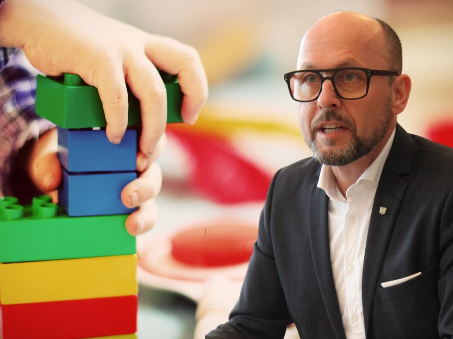 Als Kriterien für die Armutsgefährdung gelten der Bezug von Sozialhilfe oder Wohnbeihilfe.